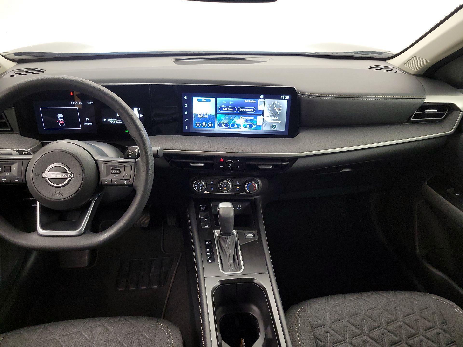 Thumbnail: 2025 Nissan Kicks - 9