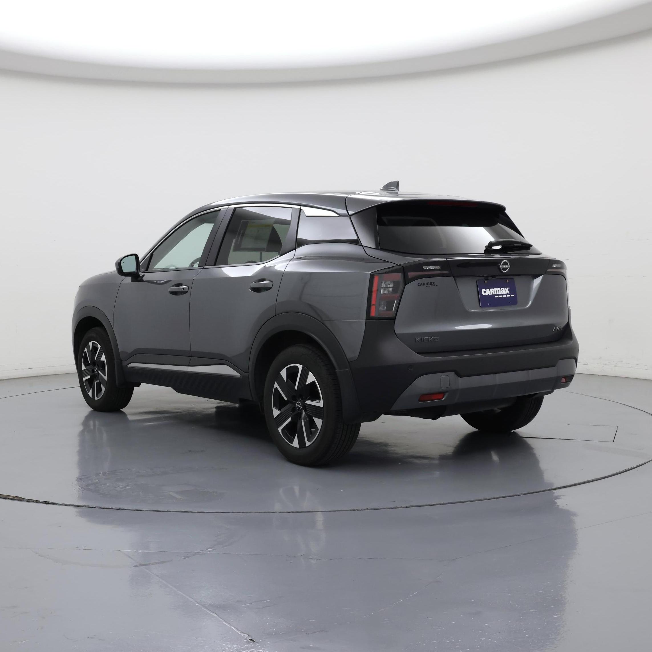 Thumbnail: 2025 Nissan Kicks - 2