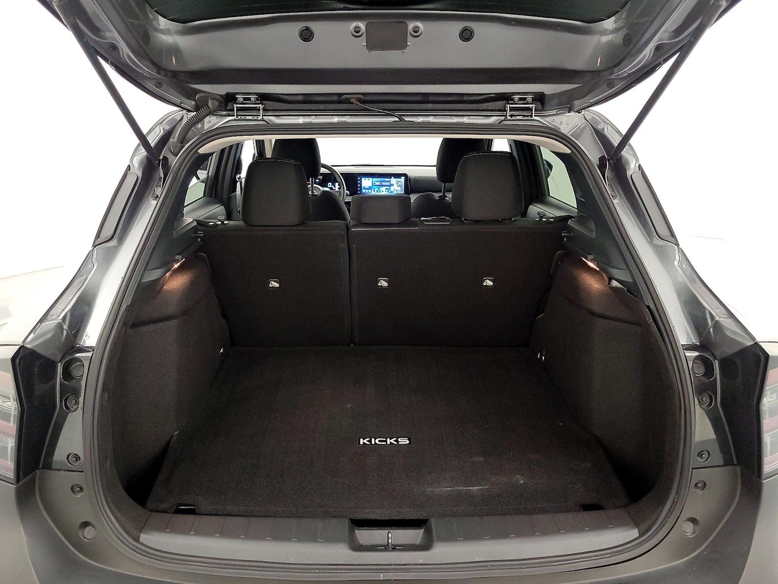 2025 Nissan Kicks SV AWD - Photo 21
