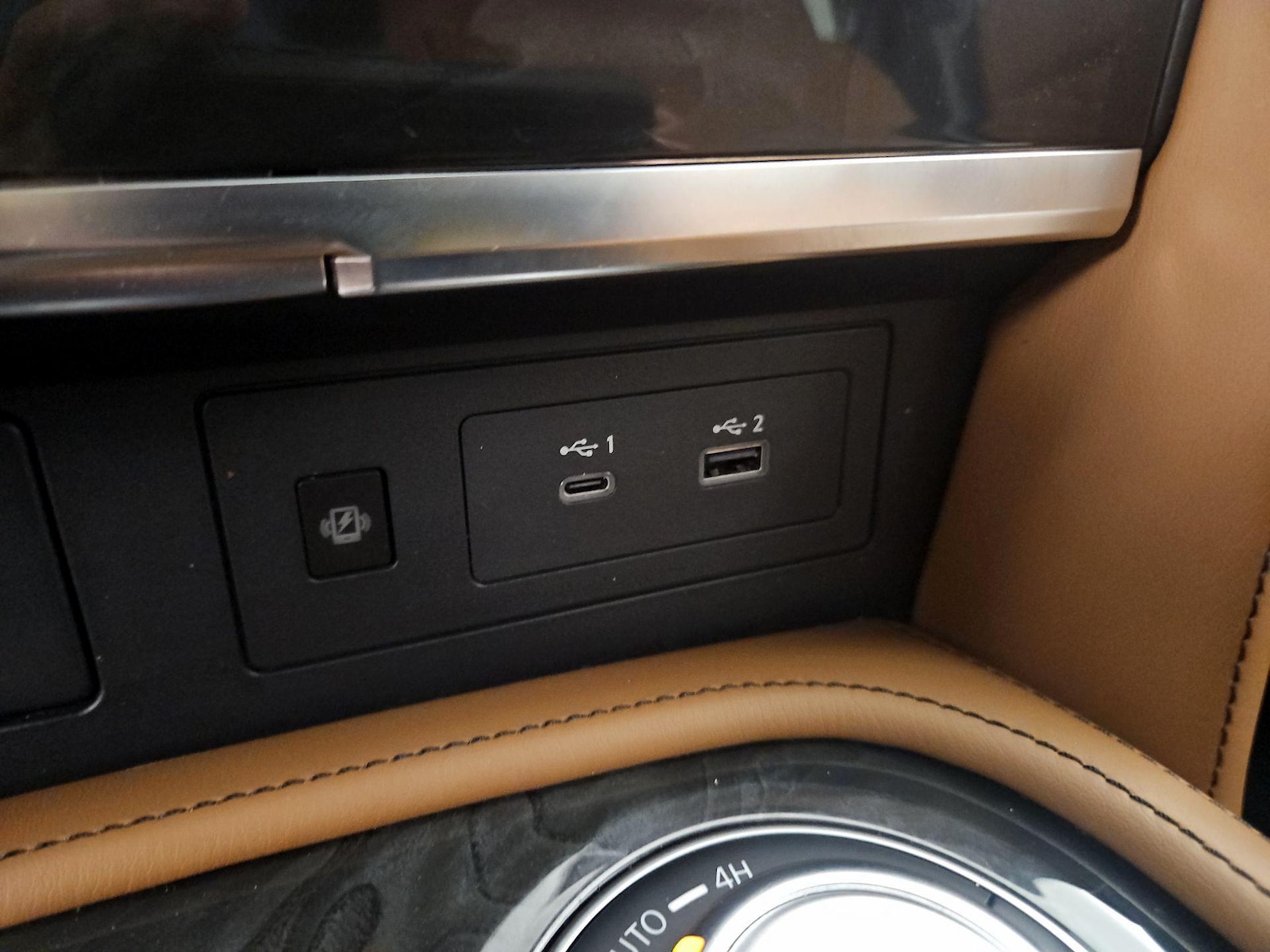 2023 INFINITI QX80 Sensory 4WD - Photo 18