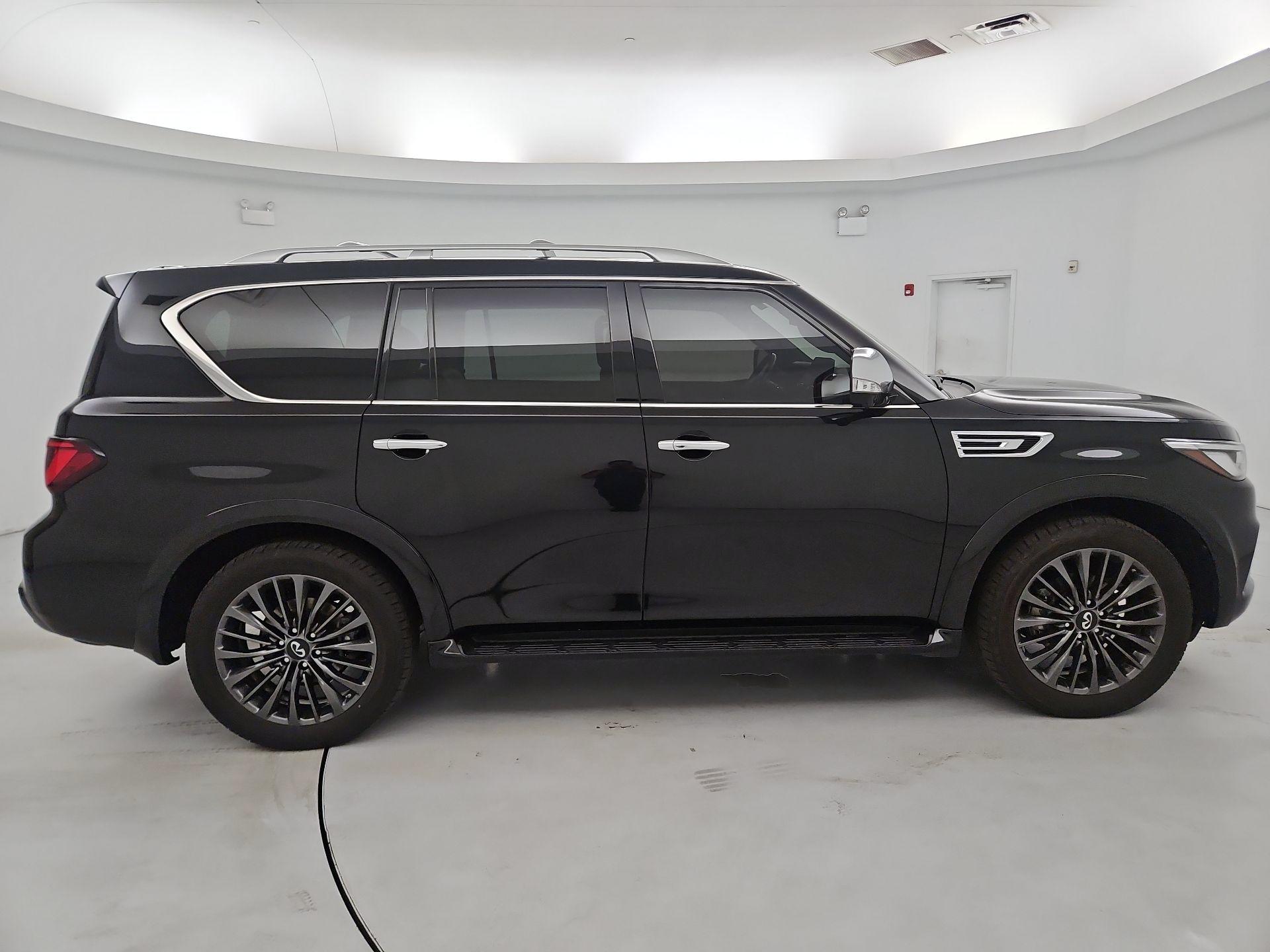 Thumbnail: 2023 INFINITI QX80 - 4