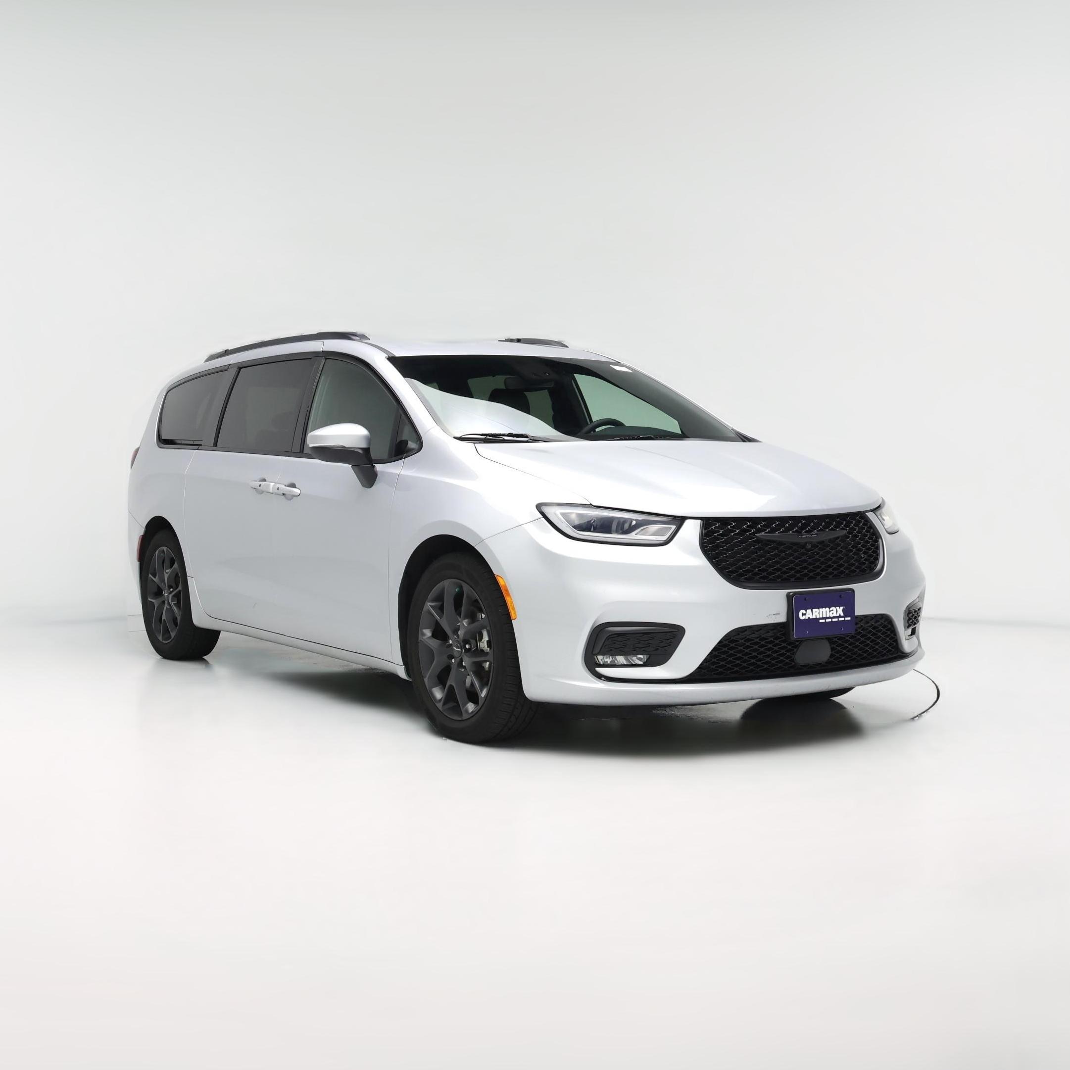 Thumbnail: 2023 Chrysler Pacifica - 1