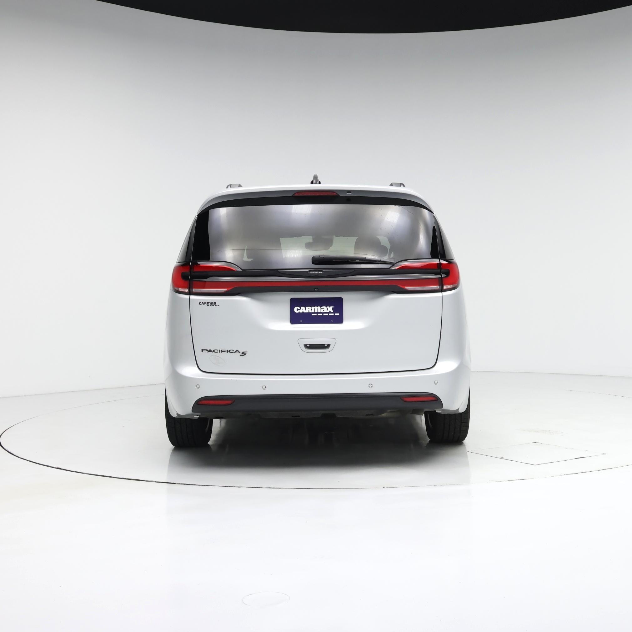 Thumbnail: 2023 Chrysler Pacifica - 6