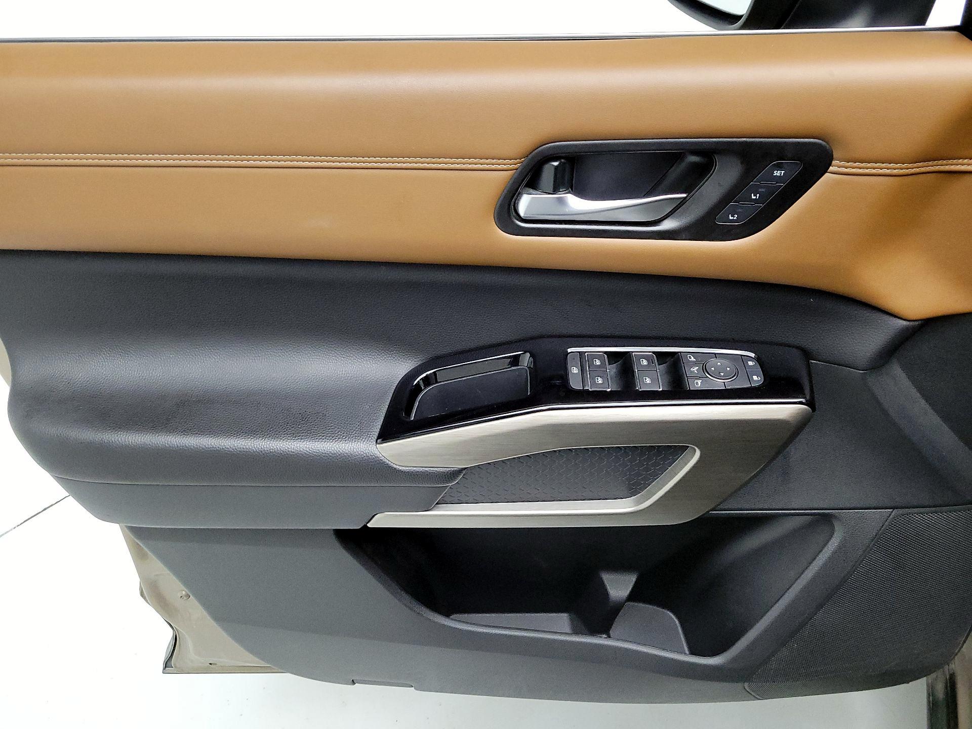 Thumbnail: 2023 Nissan Pathfinder - 12