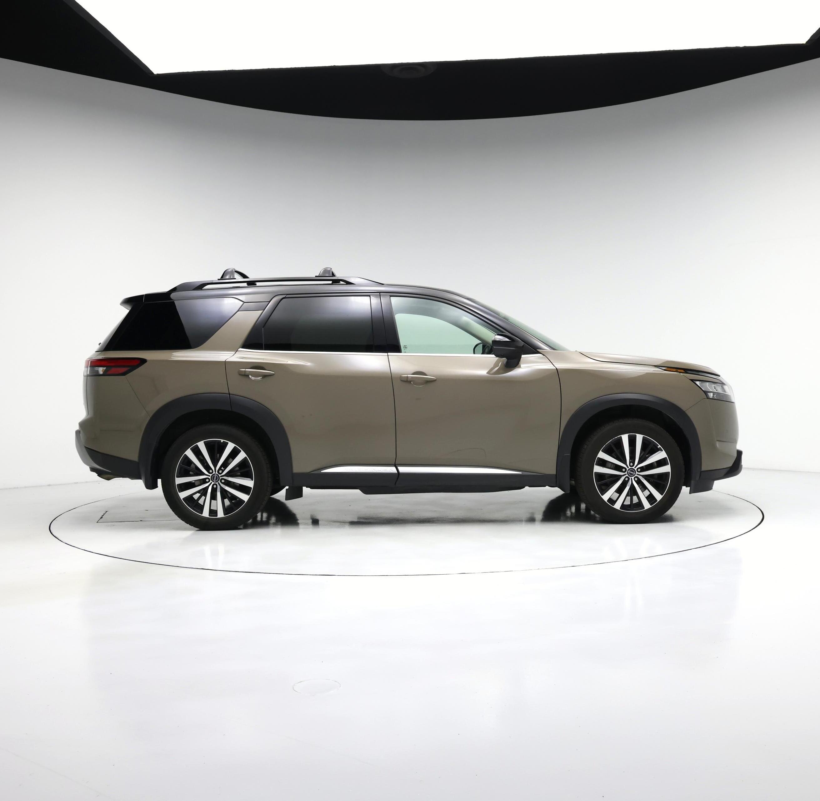 Thumbnail: 2023 Nissan Pathfinder - 7