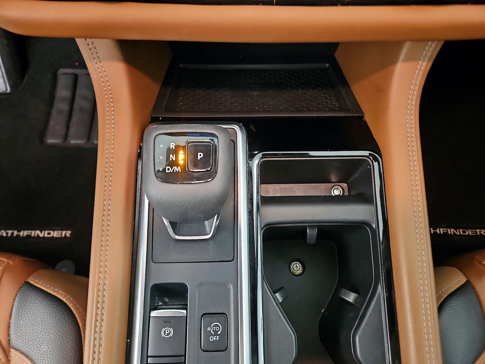 2023 Nissan Pathfinder Platinum - Photo 17