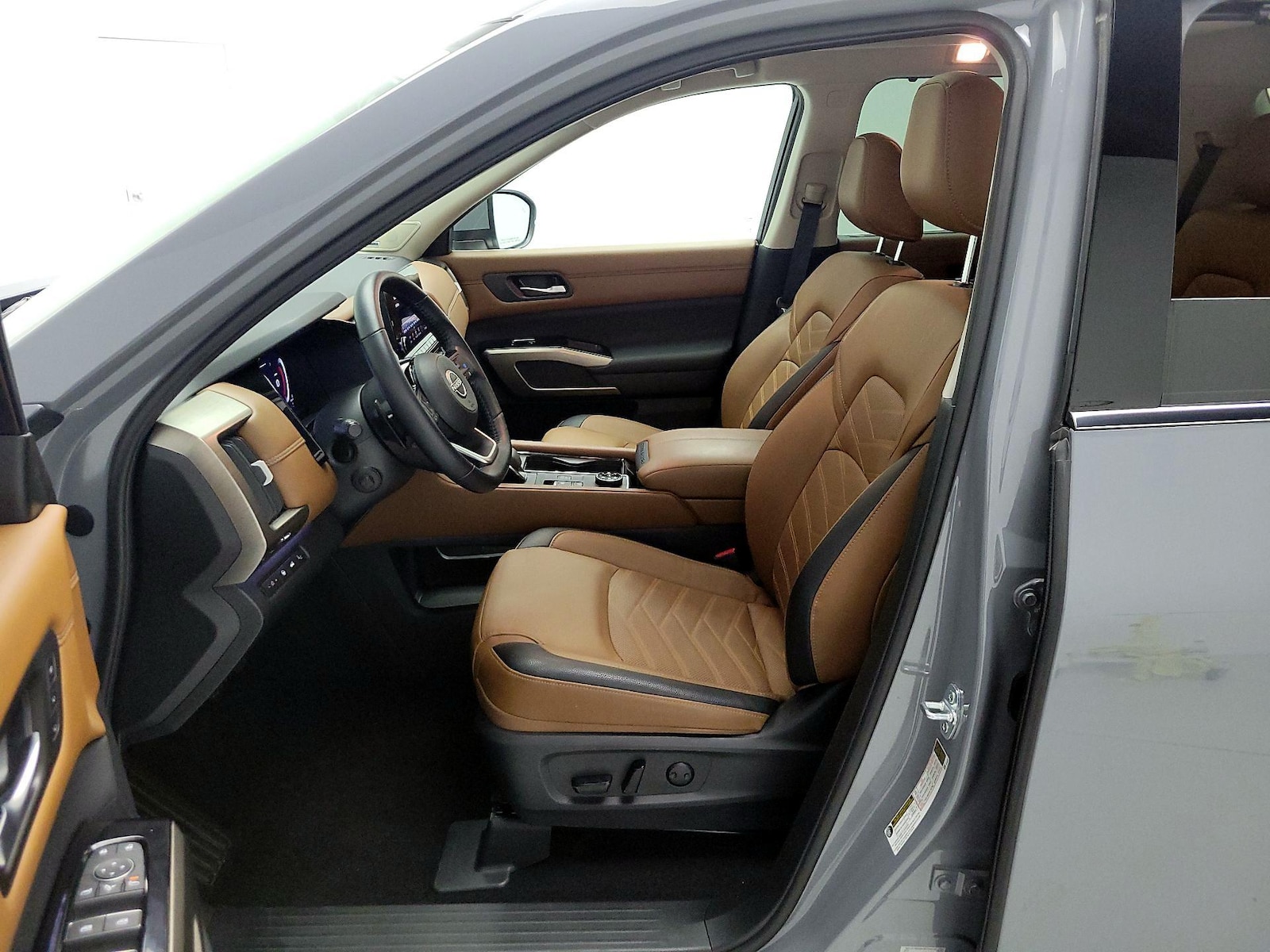 2025 Nissan Pathfinder Platinum - Photo 12