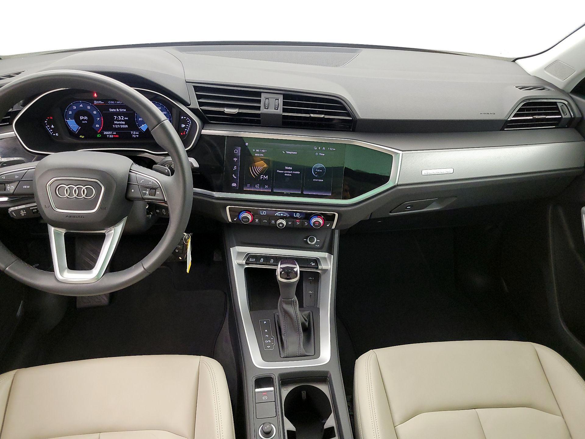 Thumbnail: 2025 Audi Q3 - 9