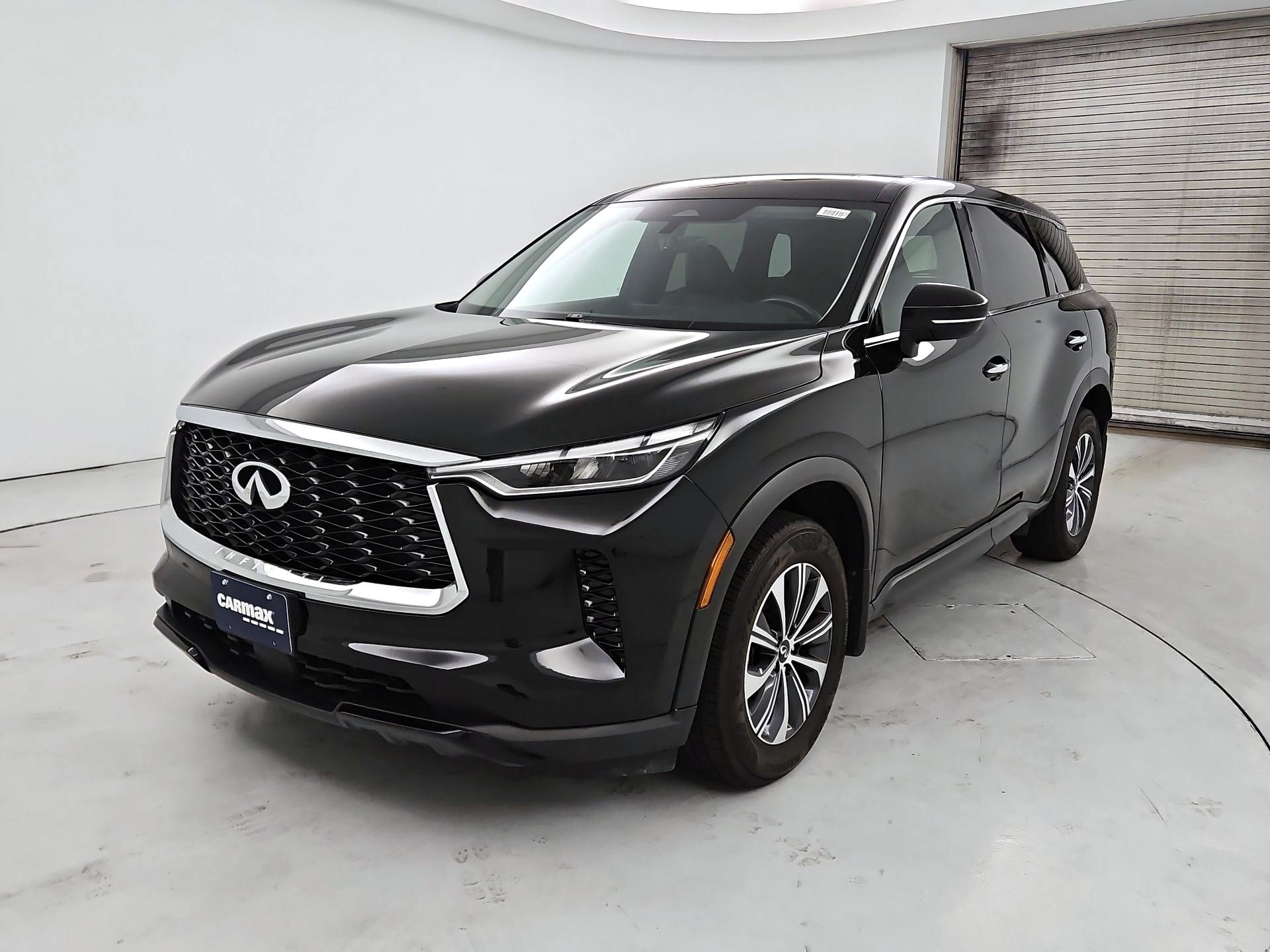Thumbnail: 2023 INFINITI QX60 - 3