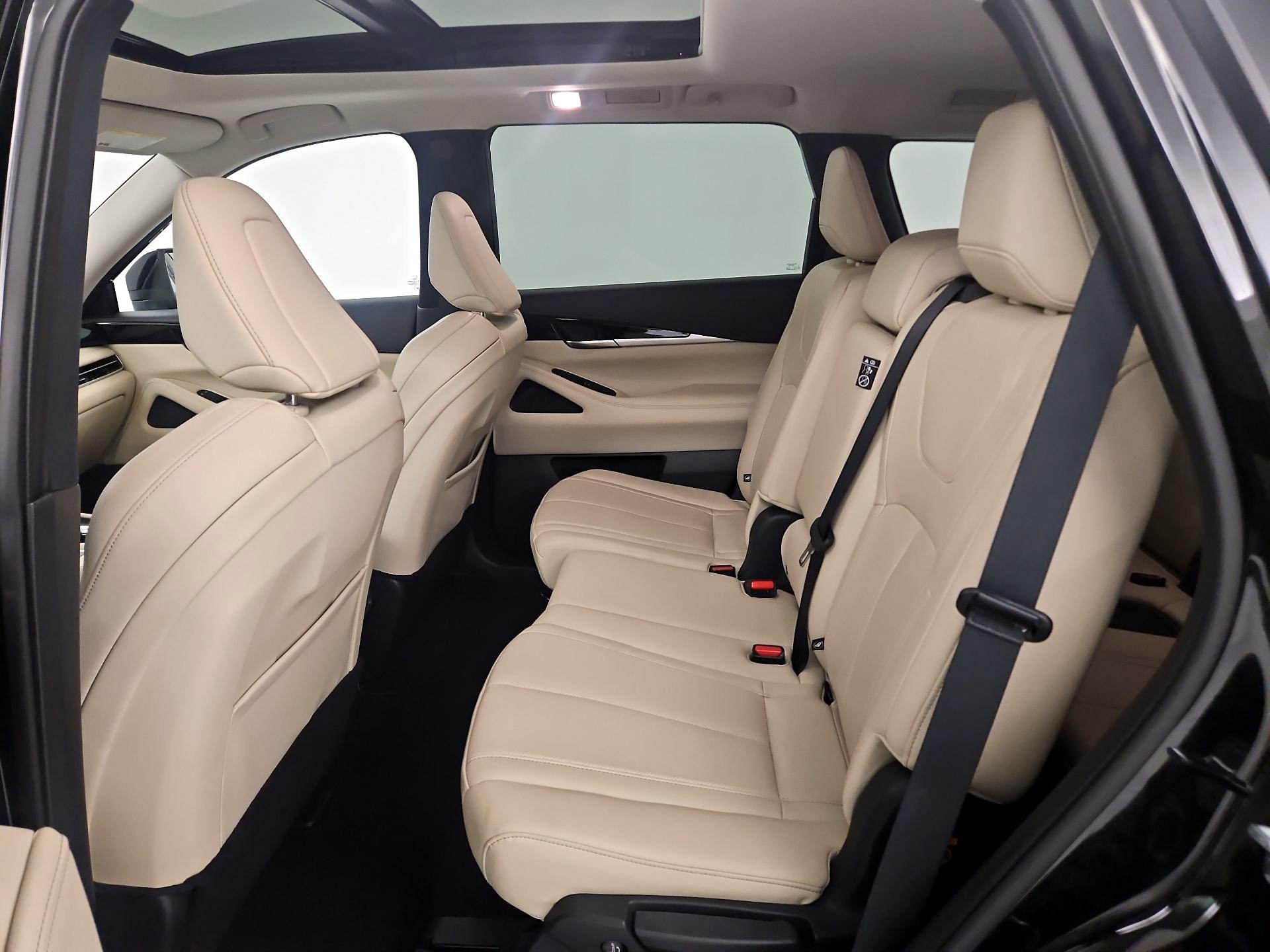 Thumbnail: 2023 INFINITI QX60 - 18