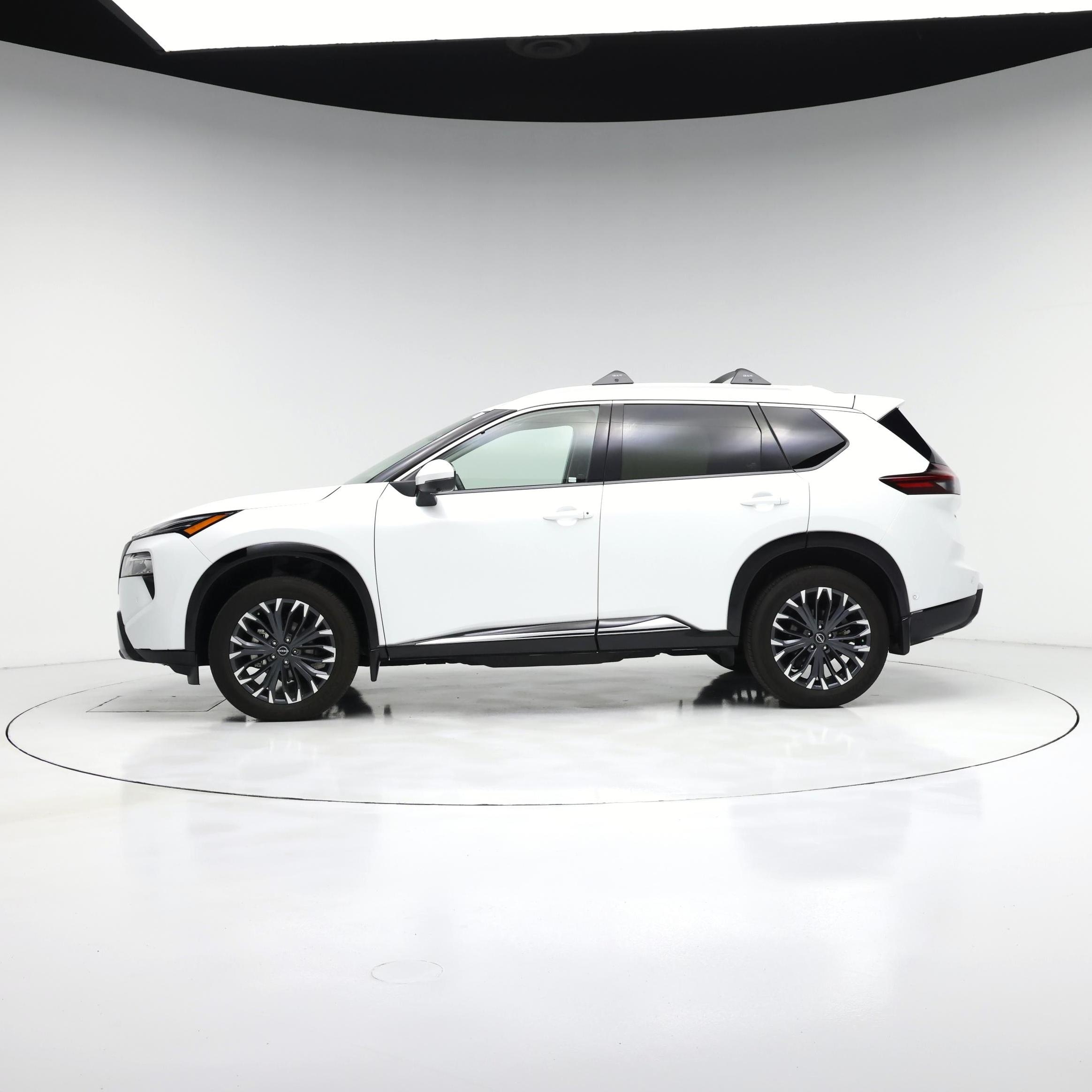Thumbnail: 2025 Nissan Rogue - 3