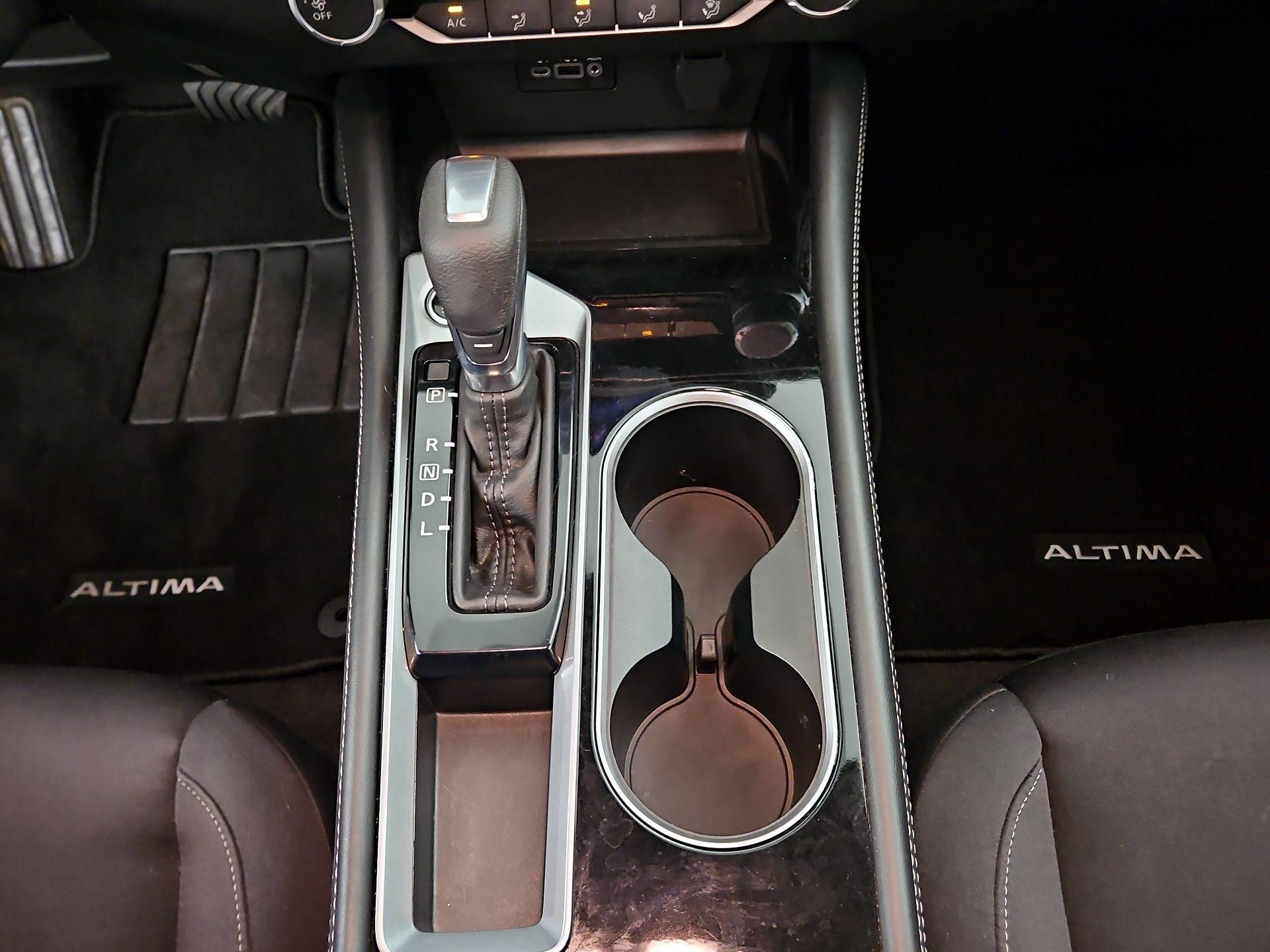 Thumbnail: 2023 Nissan Altima - 15