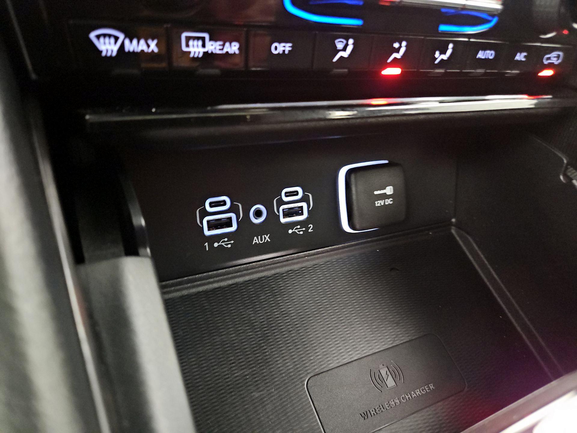 Thumbnail: 2024 Jeep Grand Cherokee - 16