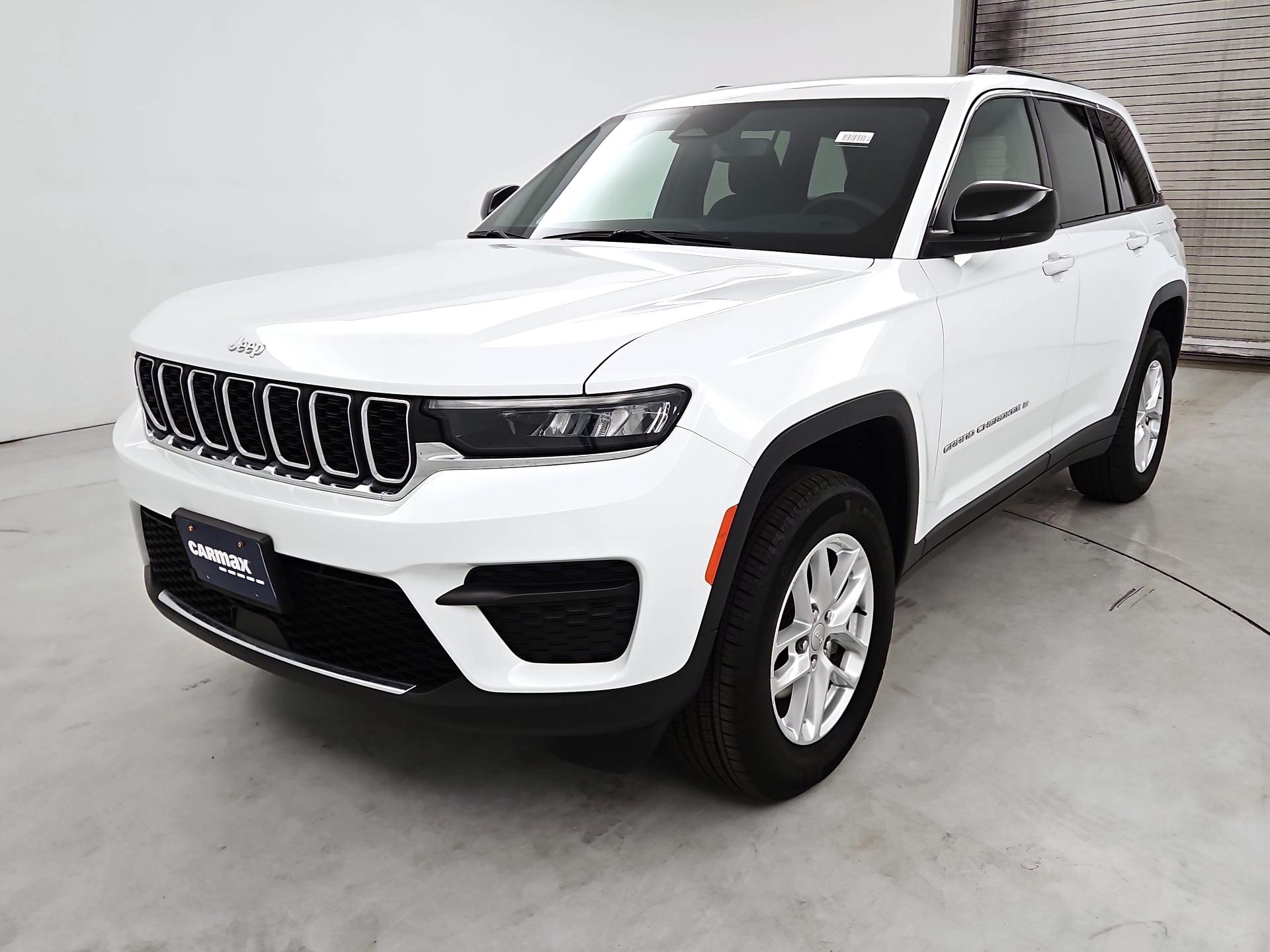 Thumbnail: 2024 Jeep Grand Cherokee - 3