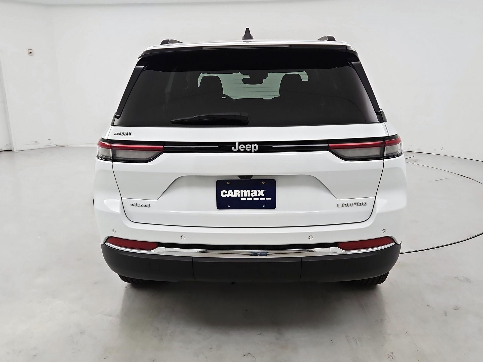 Thumbnail: 2024 Jeep Grand Cherokee - 6