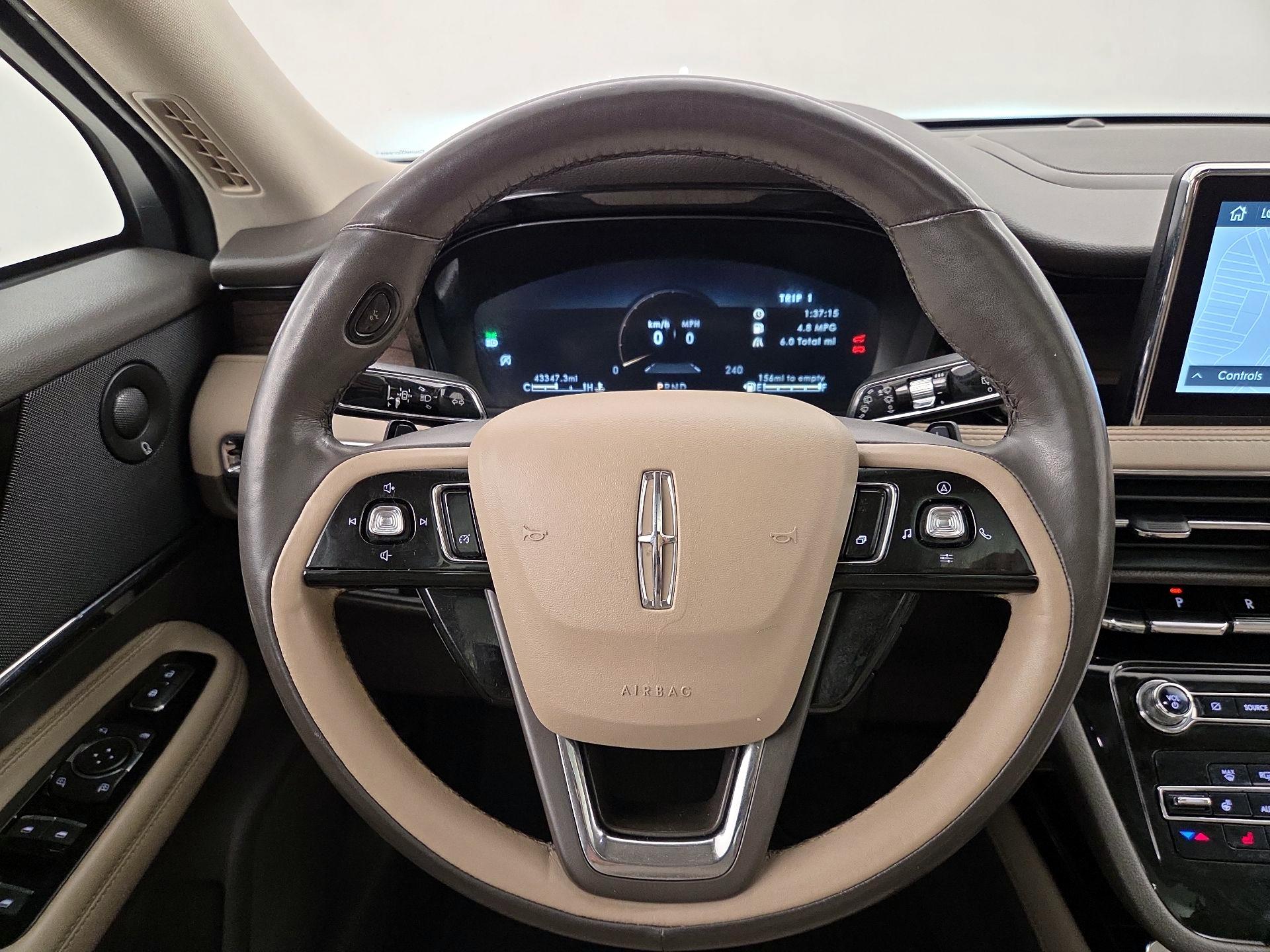 Thumbnail: 2022 Lincoln Corsair - 10