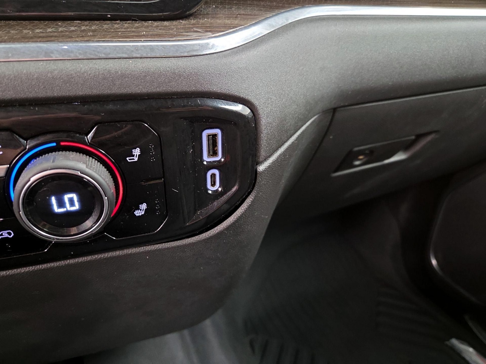 2023 Chevrolet Silverado 1500 LT - Photo 19