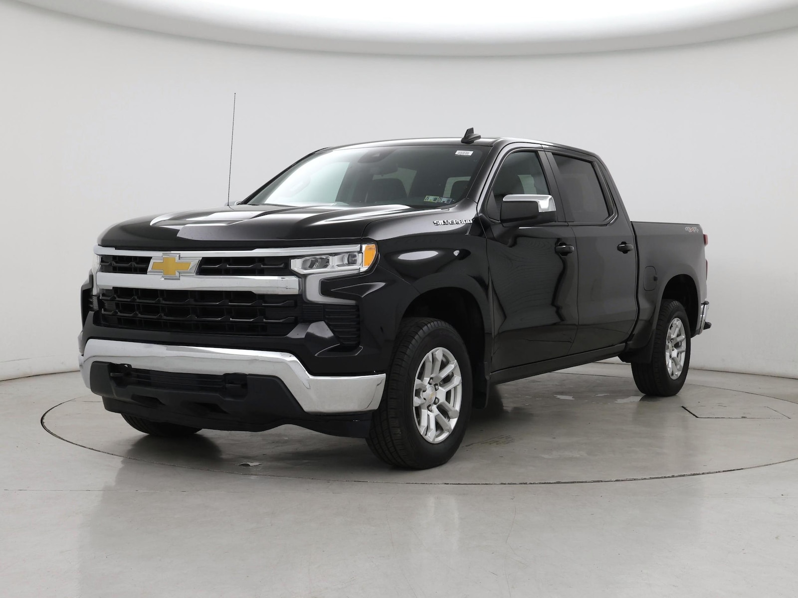 2023 Chevrolet Silverado 1500 LT - Photo 5