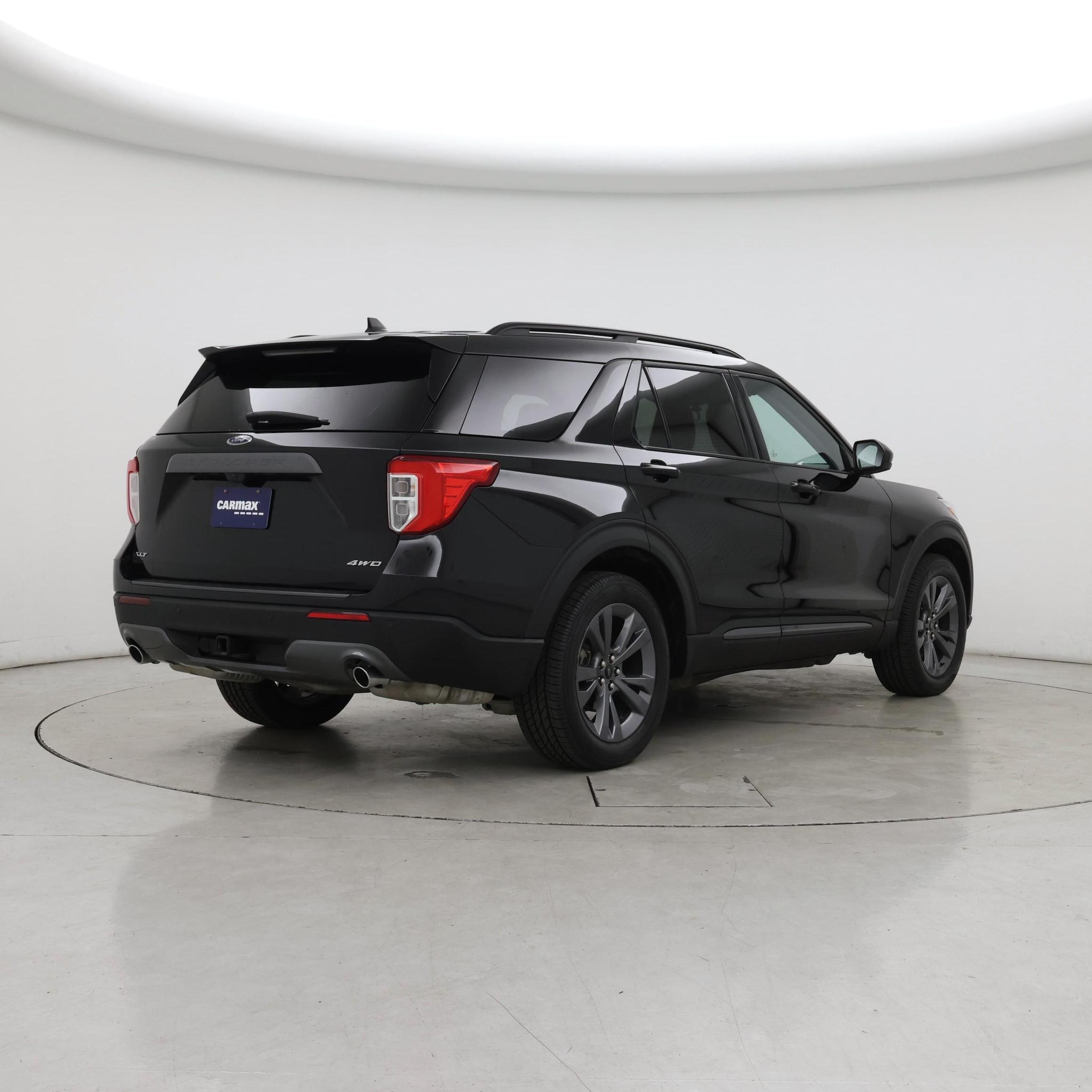 Thumbnail: 2023 Ford Explorer - 8