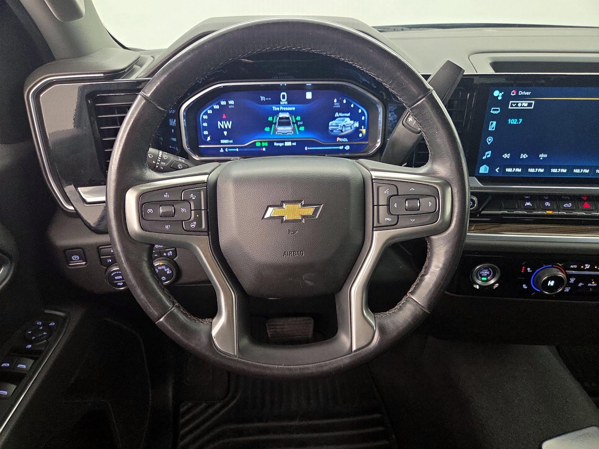 Thumbnail: 2022 Chevrolet Silverado 1500 - 10