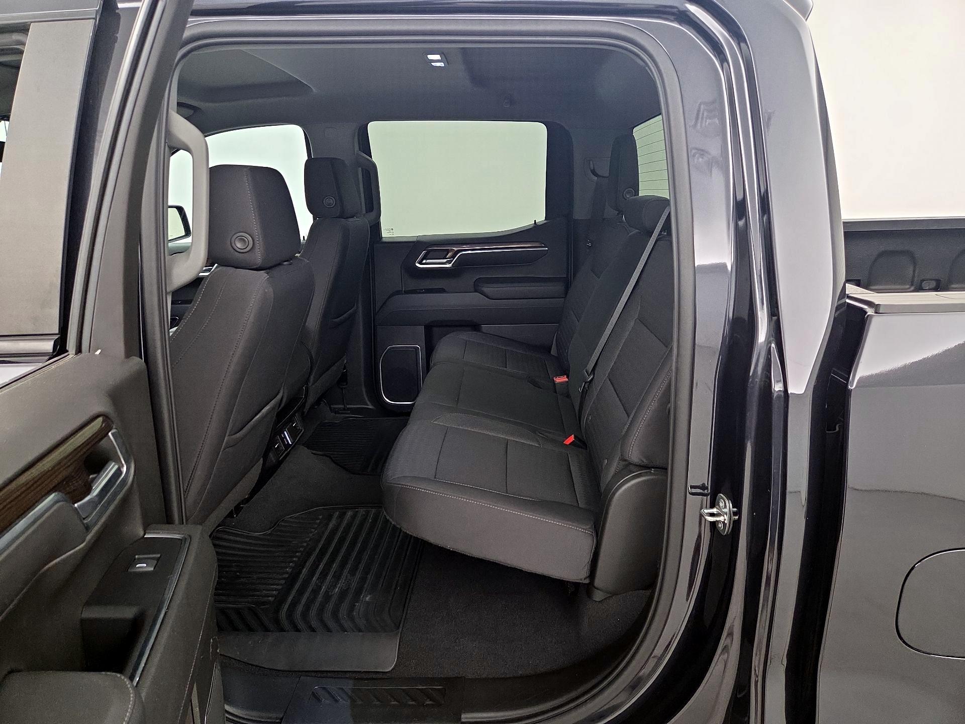 Thumbnail: 2022 Chevrolet Silverado 1500 - 19