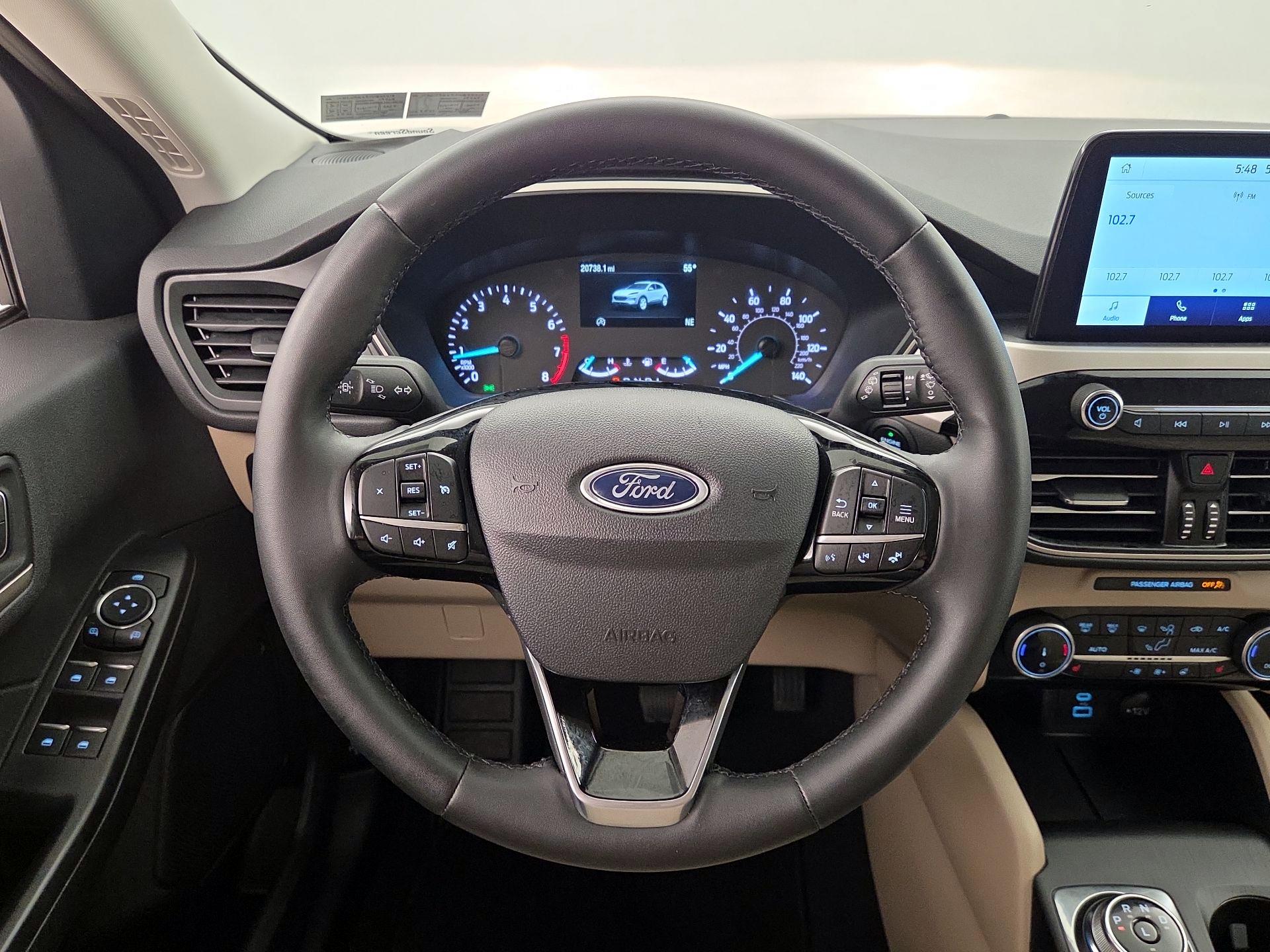Thumbnail: 2022 Ford Escape - 10