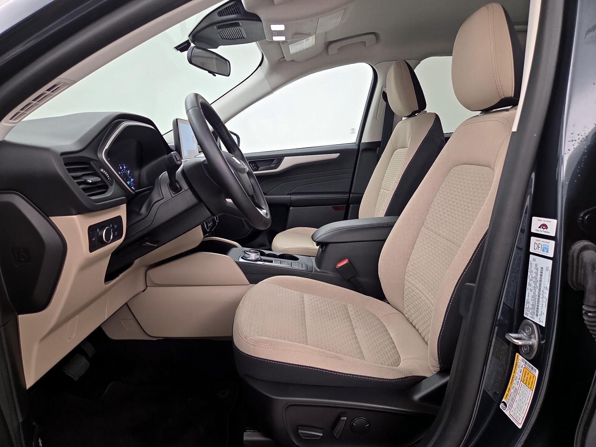 Thumbnail: 2022 Ford Escape - 11