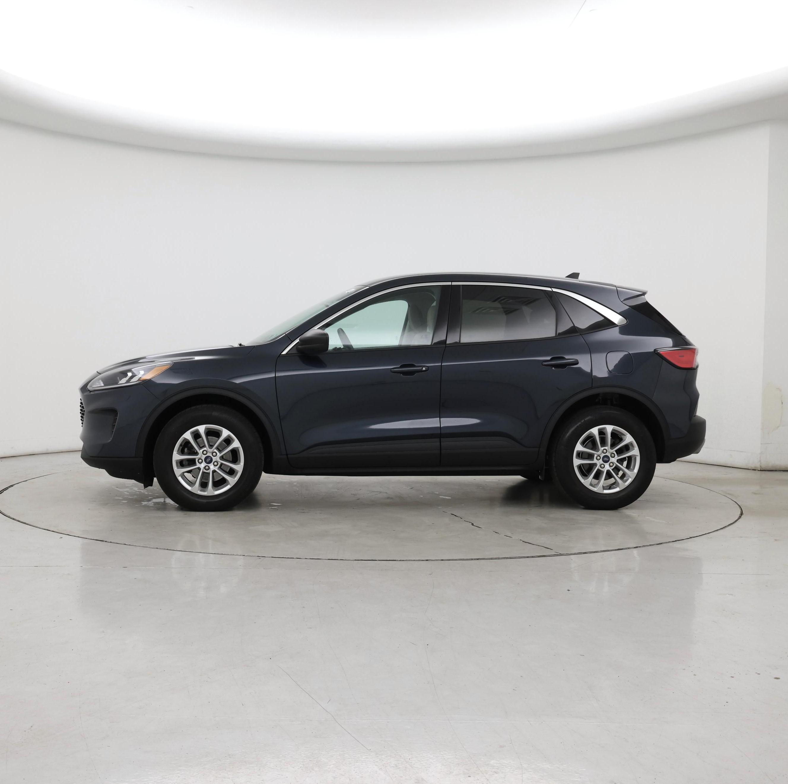 Thumbnail: 2022 Ford Escape - 3