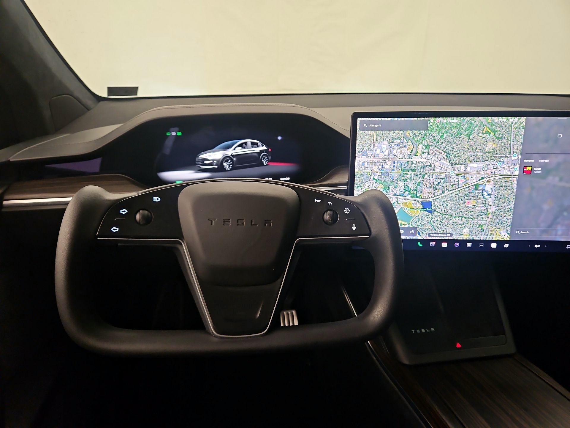 Thumbnail: 2023 Tesla Model X - 10