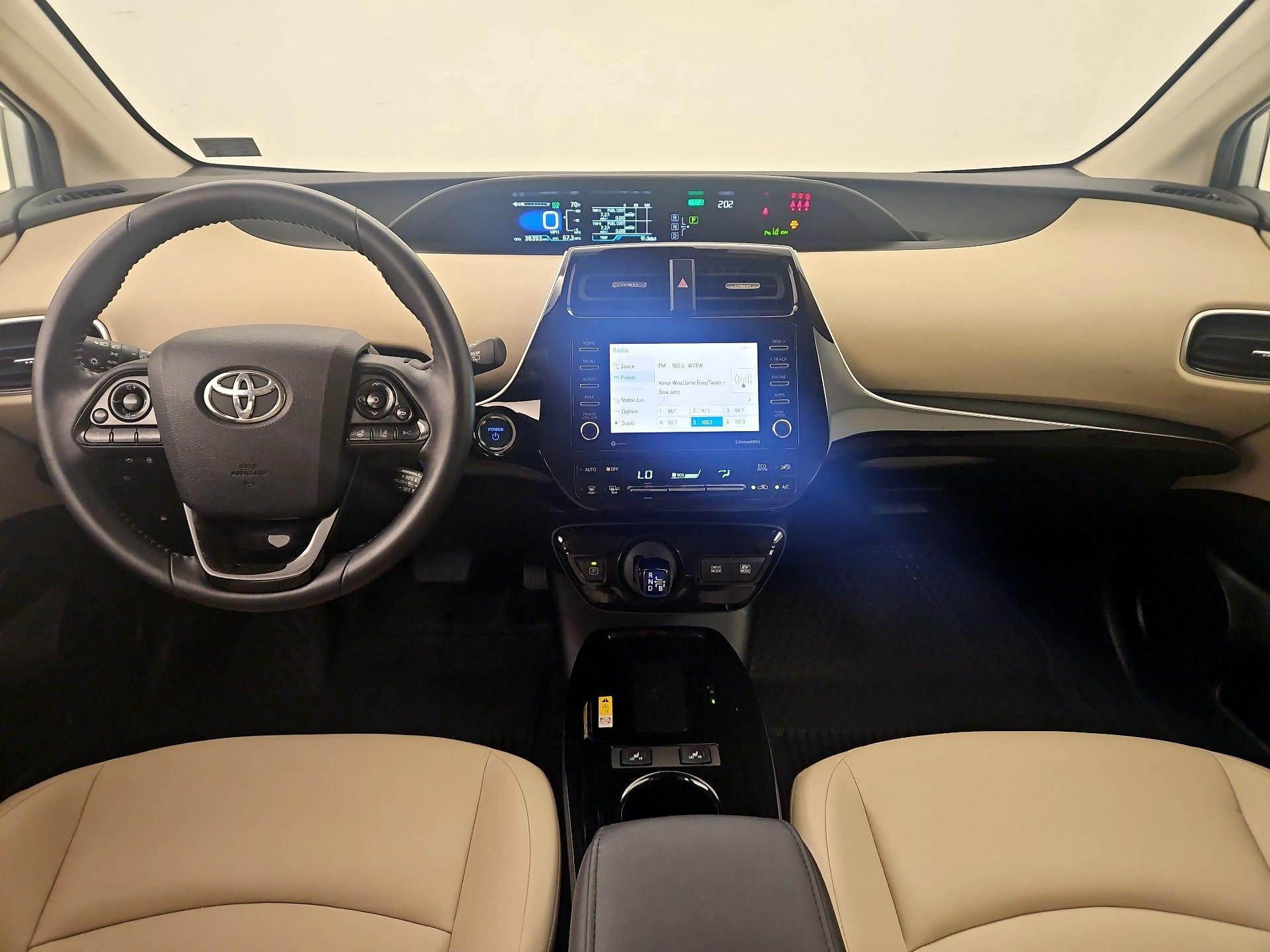 Thumbnail: 2022 Toyota Prius - 9