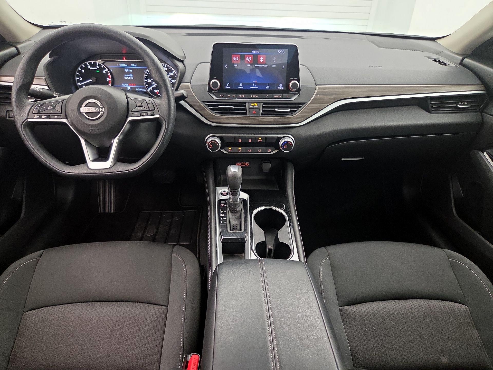 Thumbnail: 2023 Nissan Altima - 9