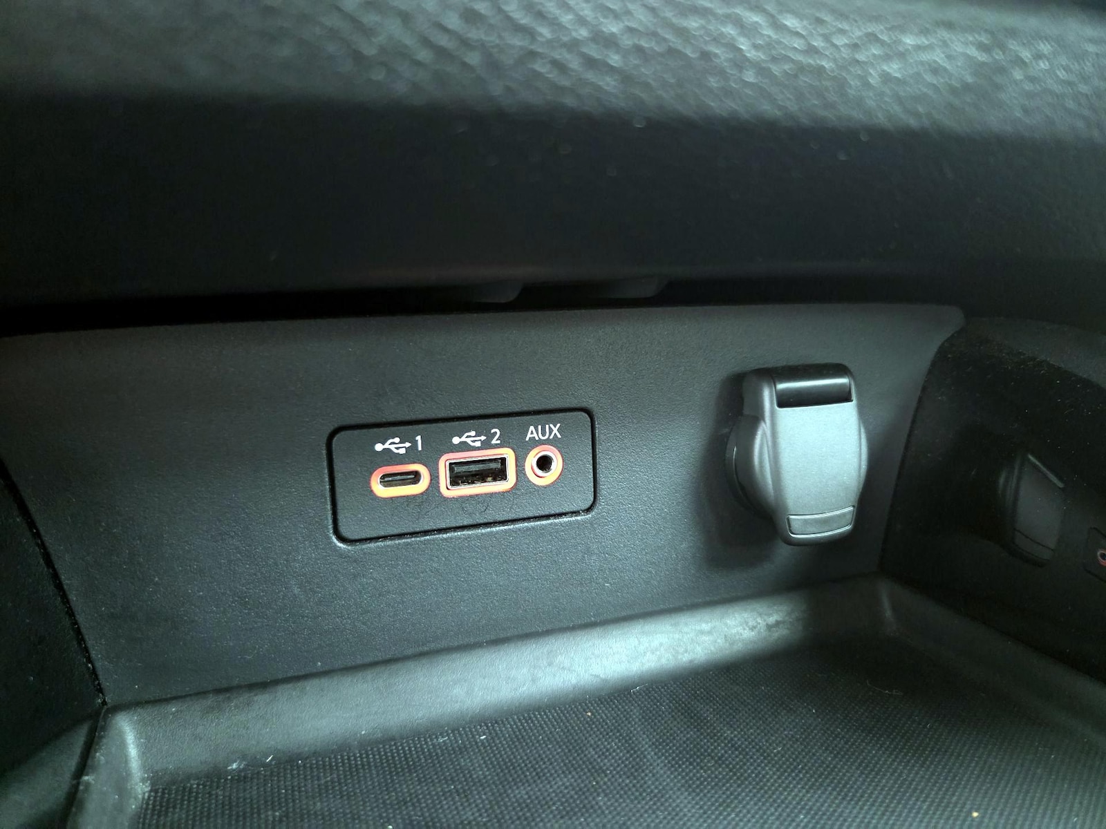 2023 Nissan Altima SV - Photo 19