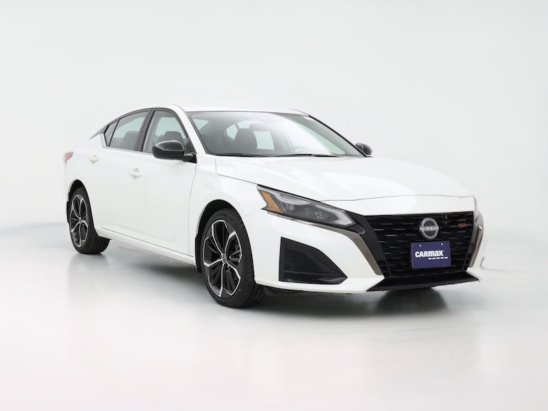 2023 Nissan Altima SR