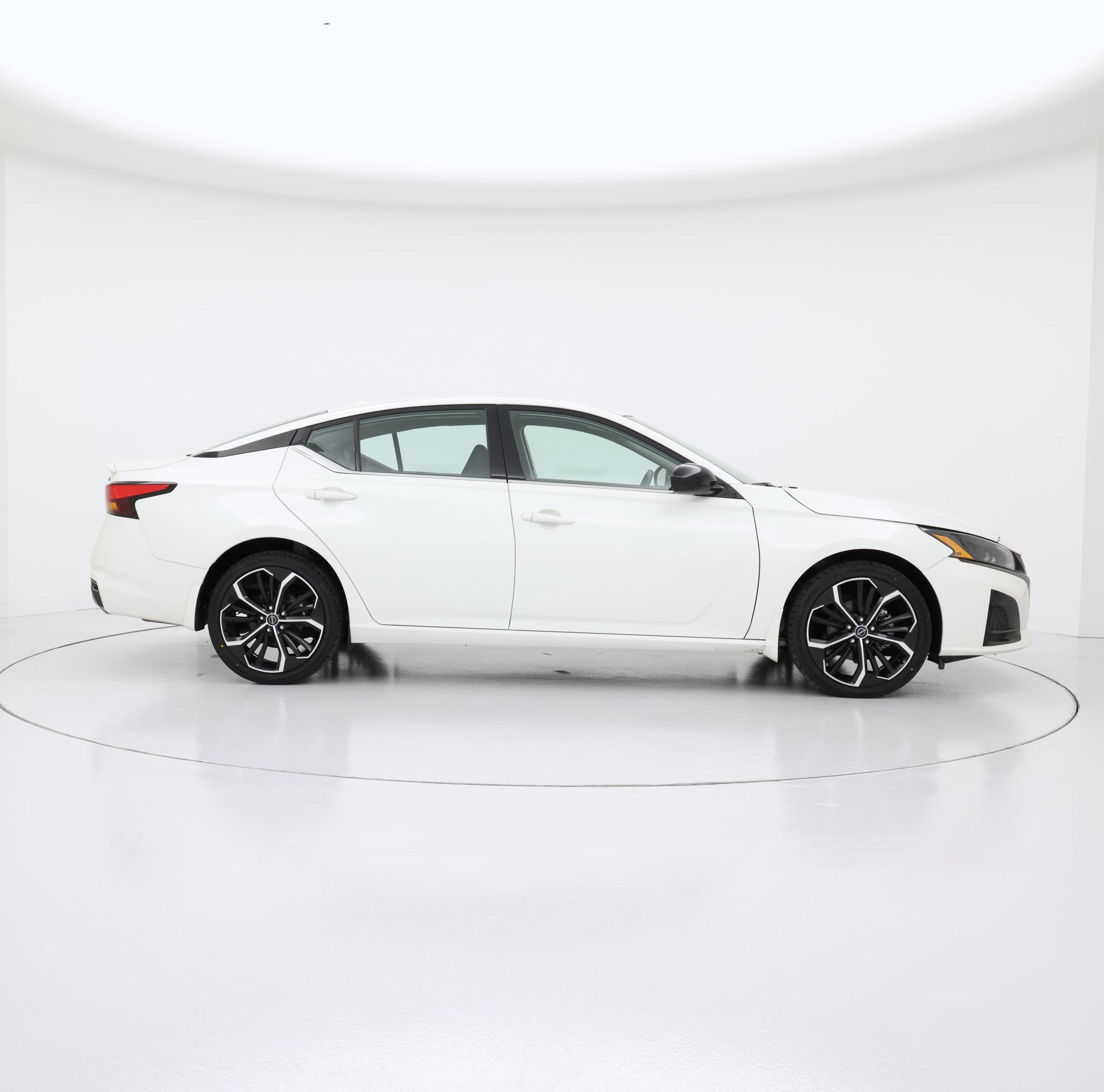 Thumbnail: 2023 Nissan Altima - 7