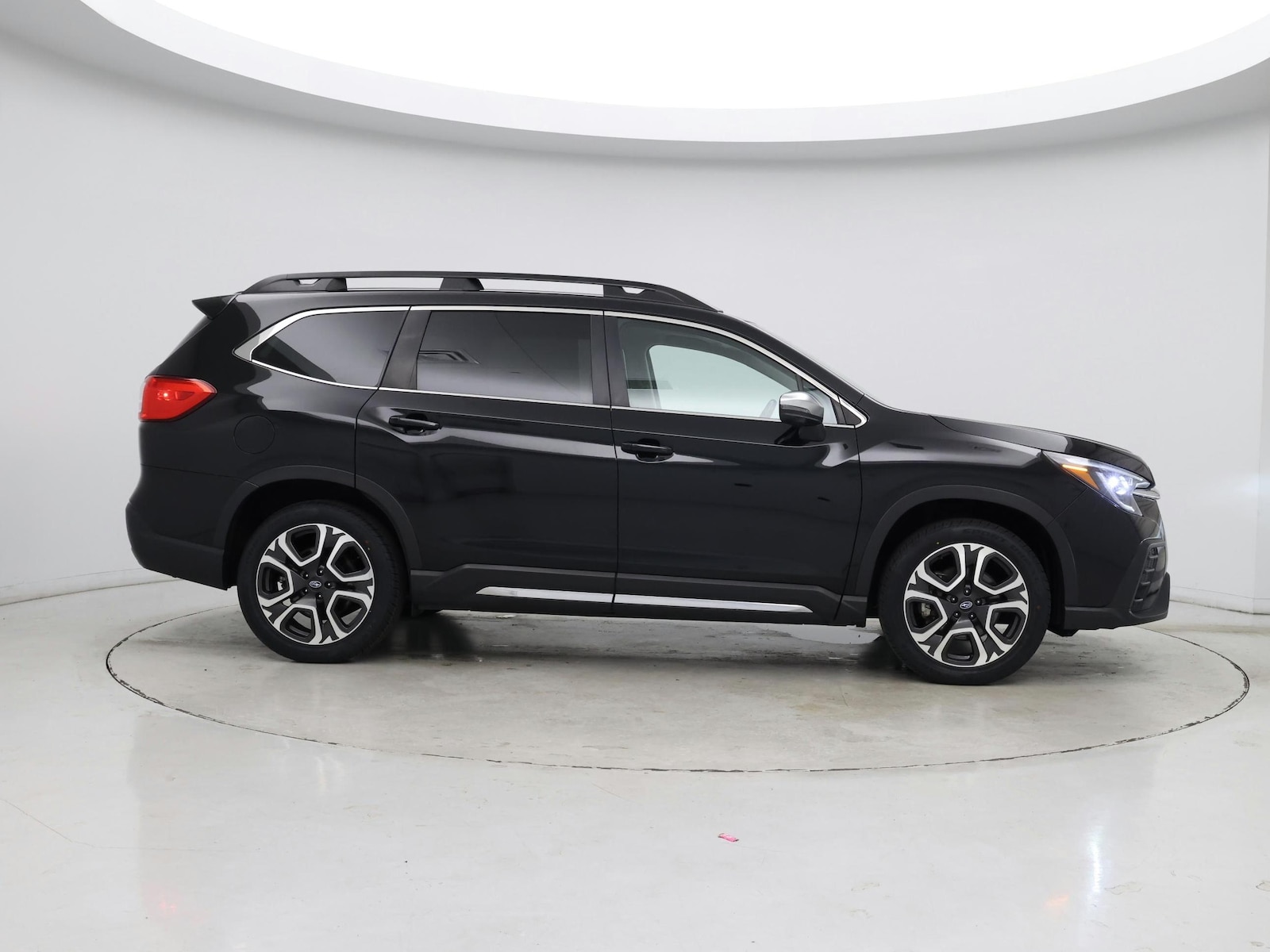 2023 Subaru Ascent Limited - Photo 8