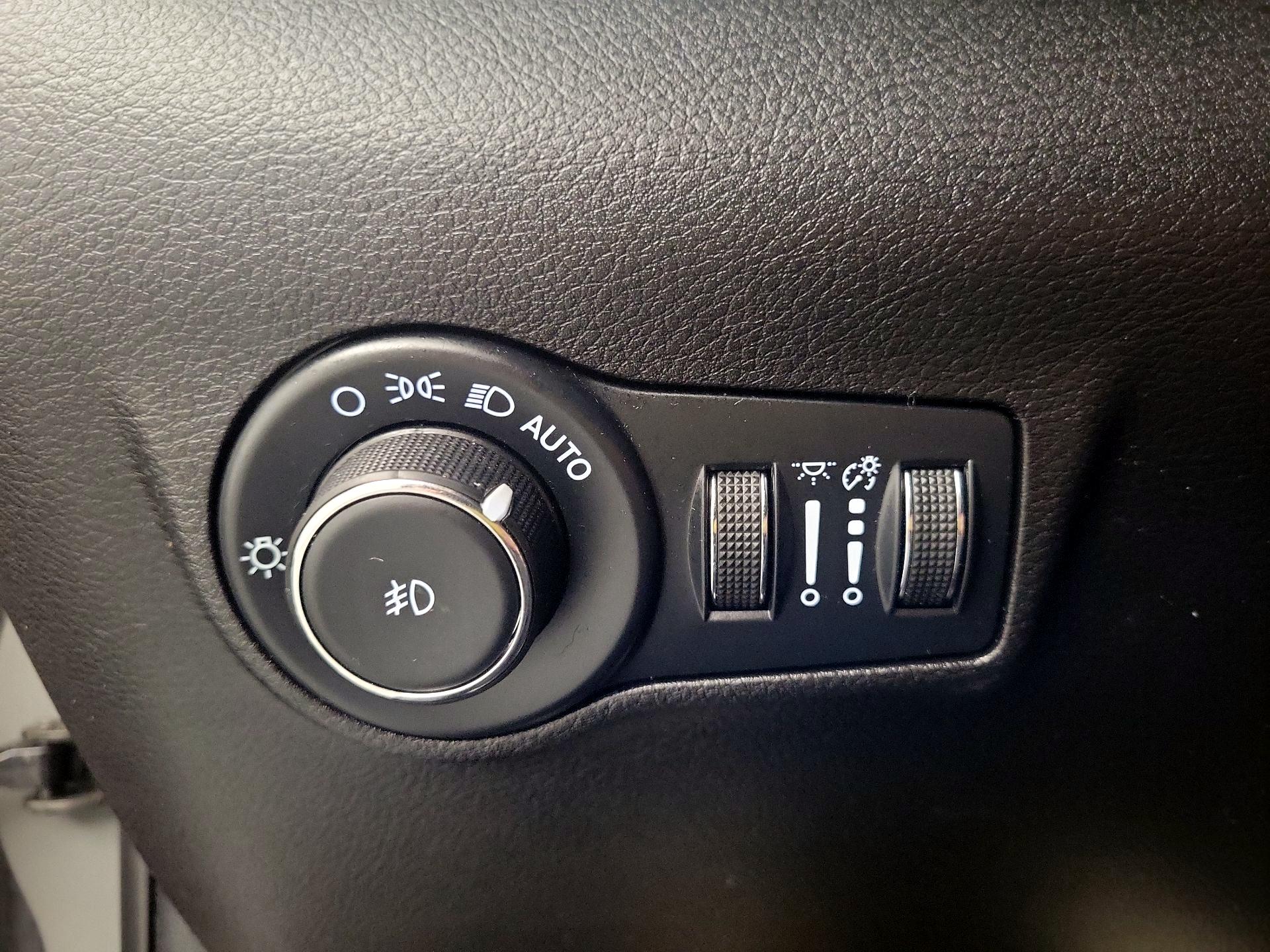 Thumbnail: 2023 Jeep Compass - 13