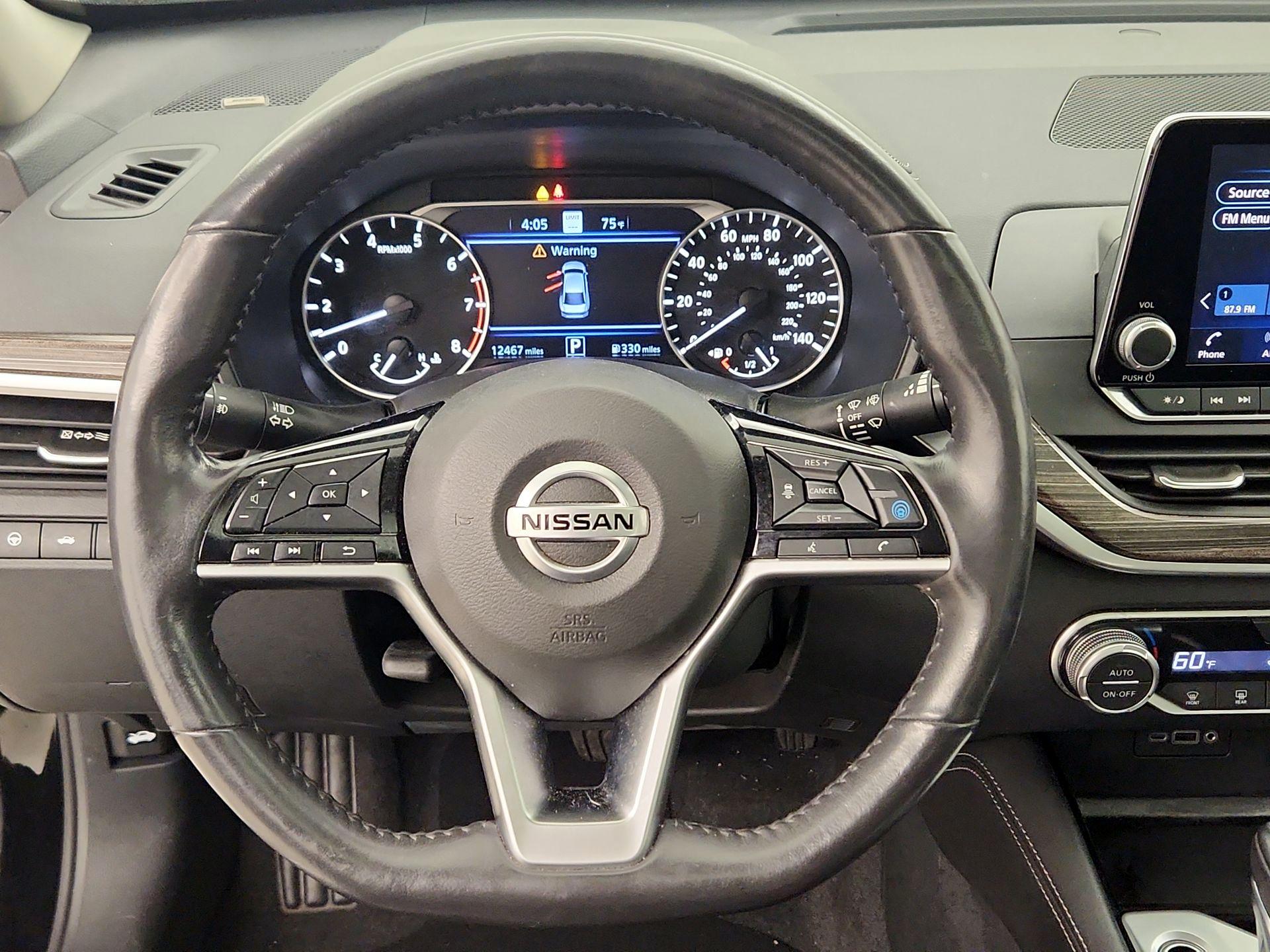 Thumbnail: 2022 Nissan Altima - 10