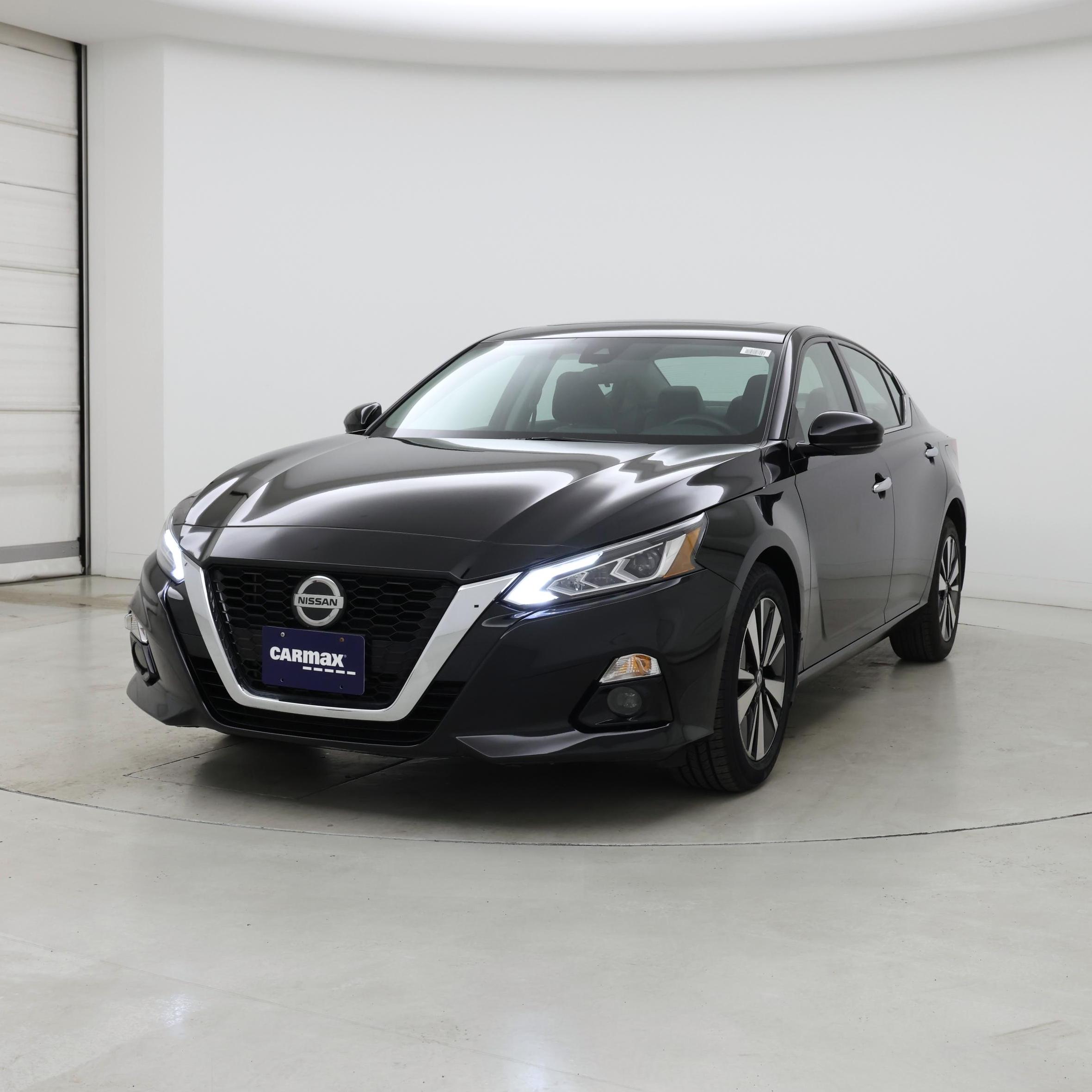 Thumbnail: 2022 Nissan Altima - 4