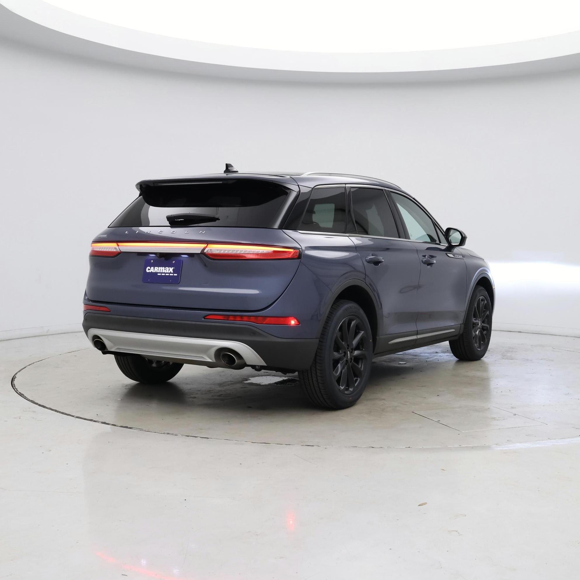 Thumbnail: 2022 Lincoln Corsair - 8