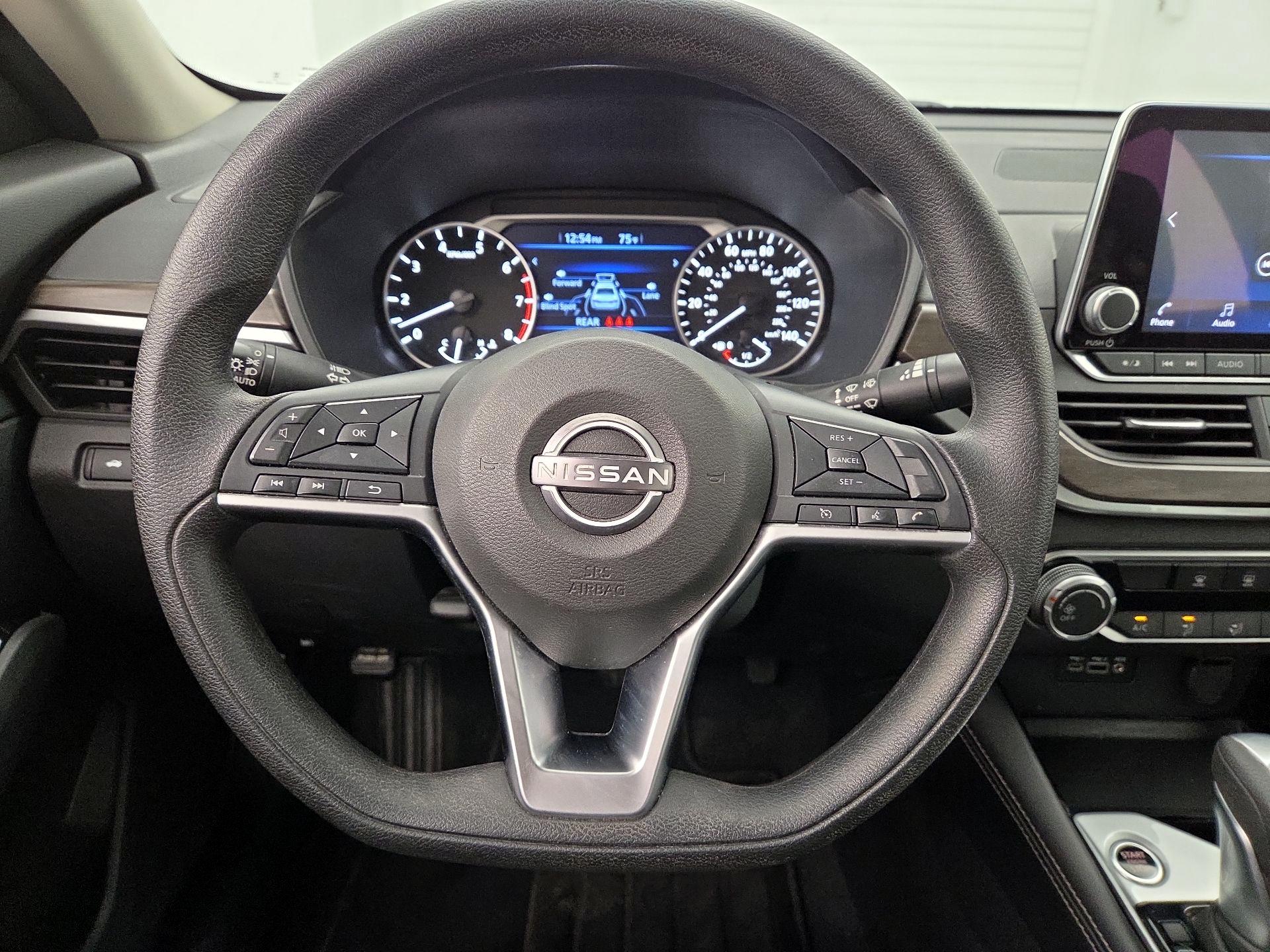 Thumbnail: 2023 Nissan Altima - 10