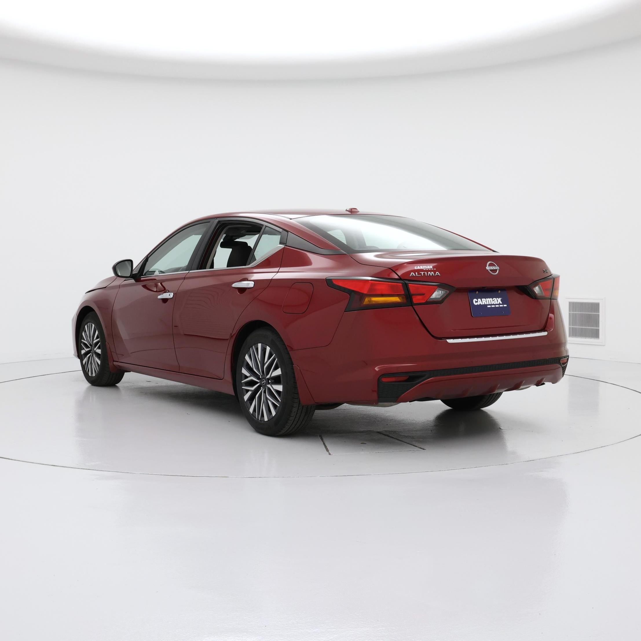 Thumbnail: 2023 Nissan Altima - 2