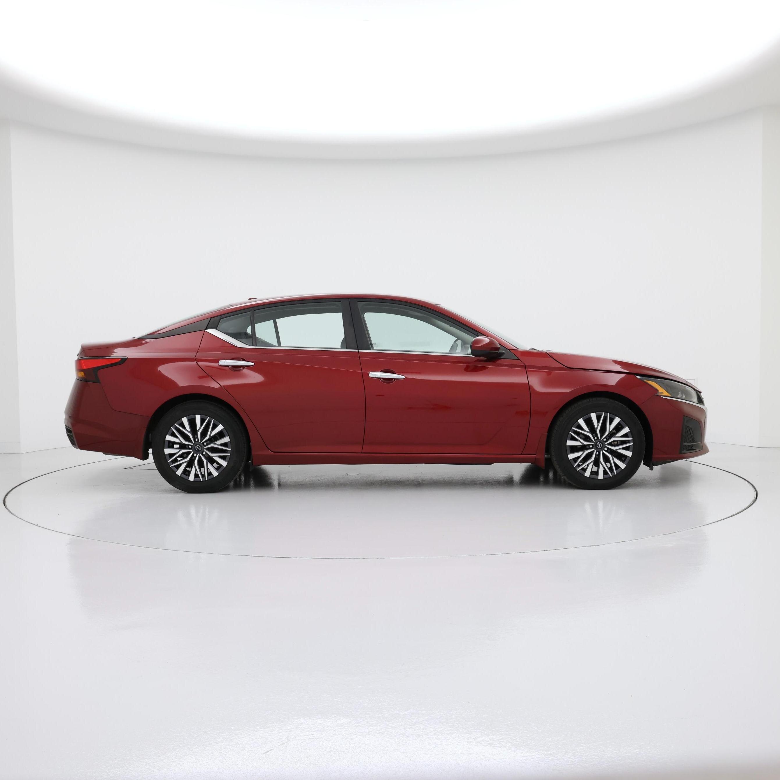 Thumbnail: 2023 Nissan Altima - 7