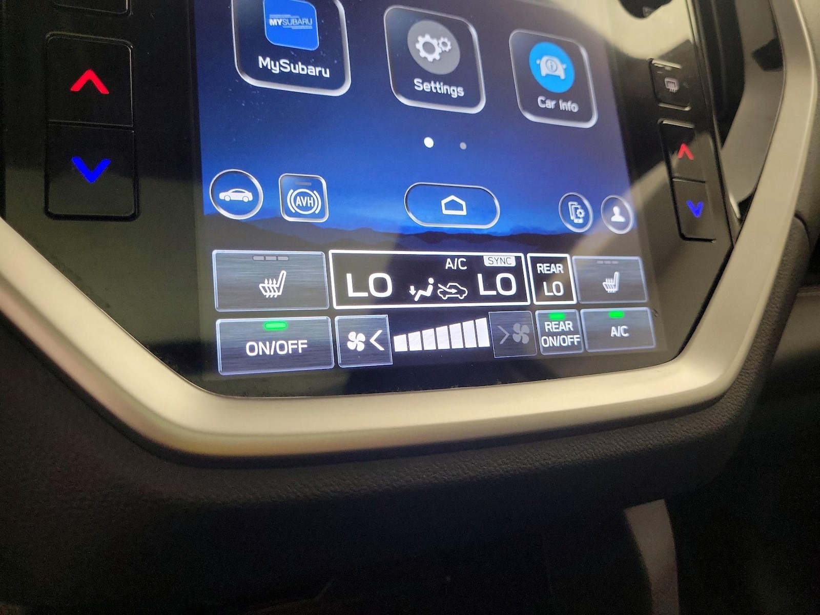 2024 Subaru Ascent Limited - Photo 18