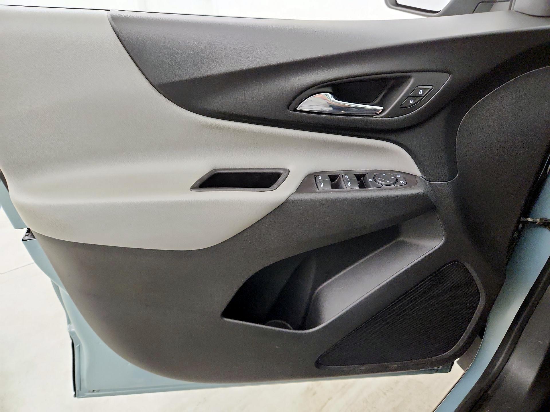 Thumbnail: 2022 Chevrolet Equinox - 12