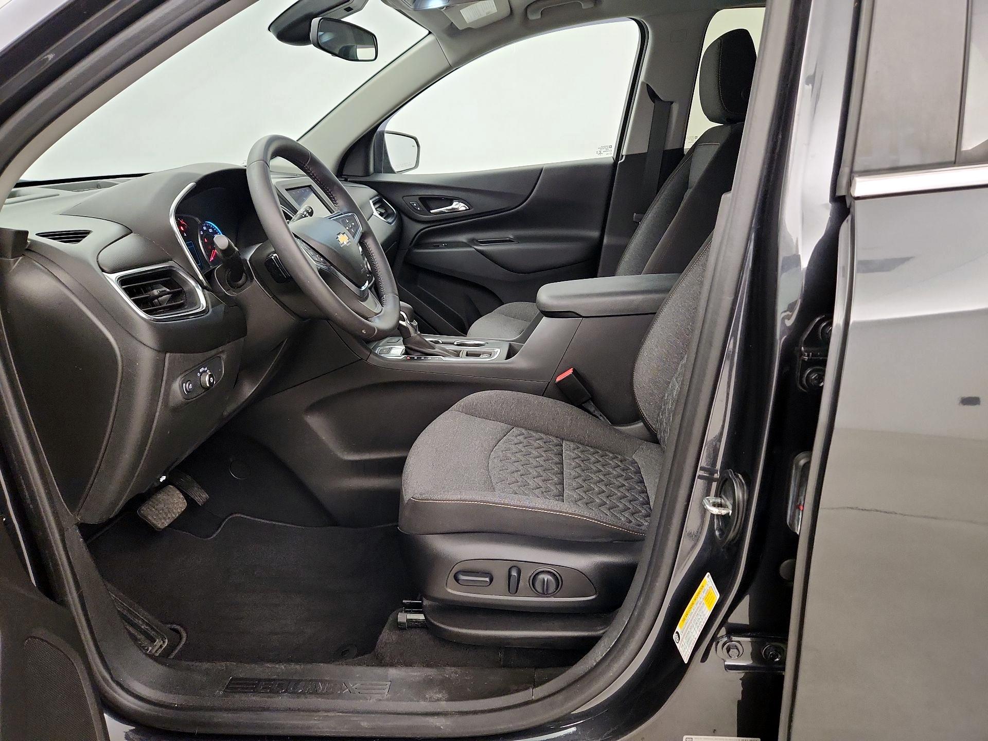 Thumbnail: 2022 Chevrolet Equinox - 11