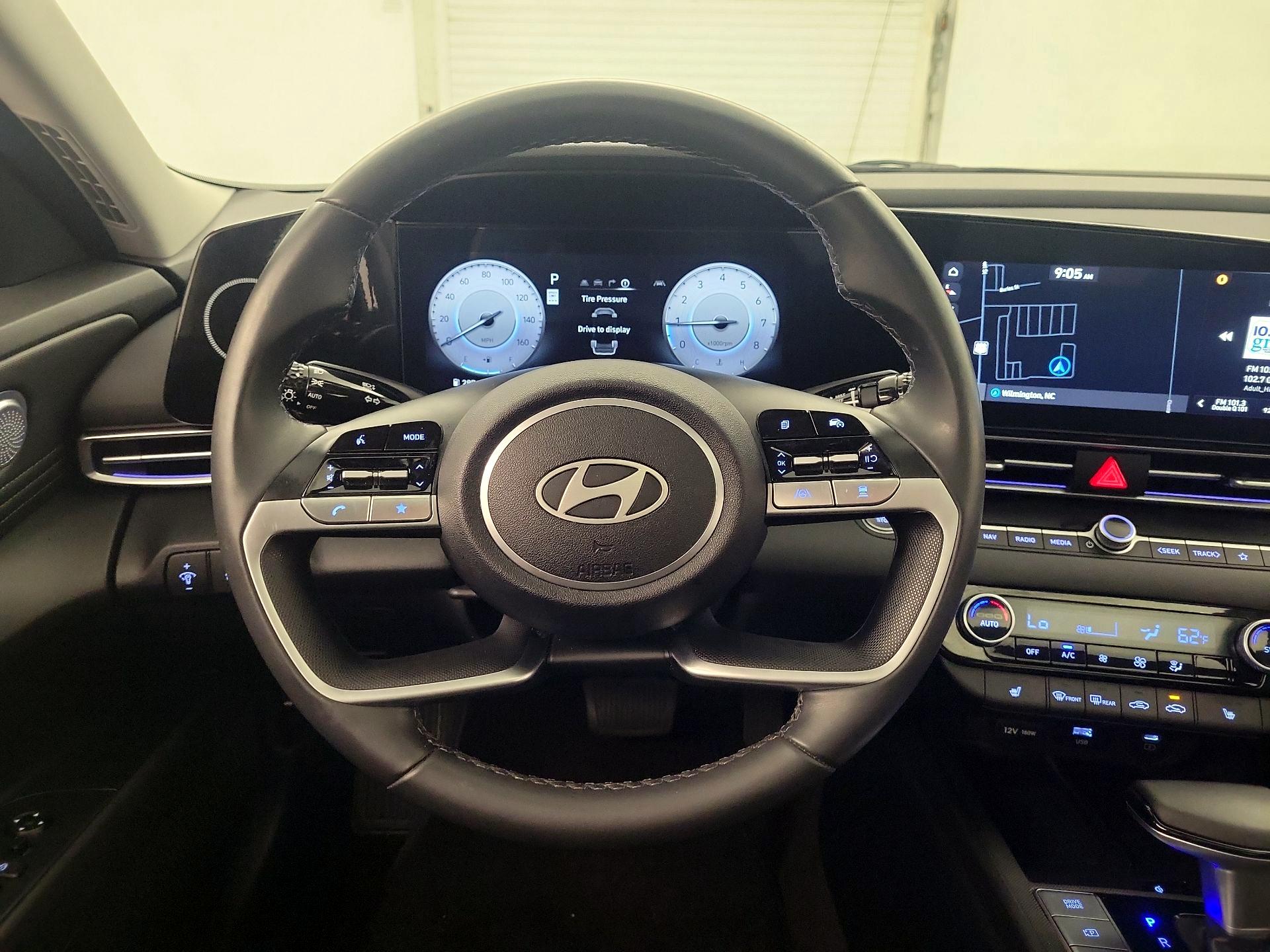 Thumbnail: 2024 Hyundai Elantra - 10