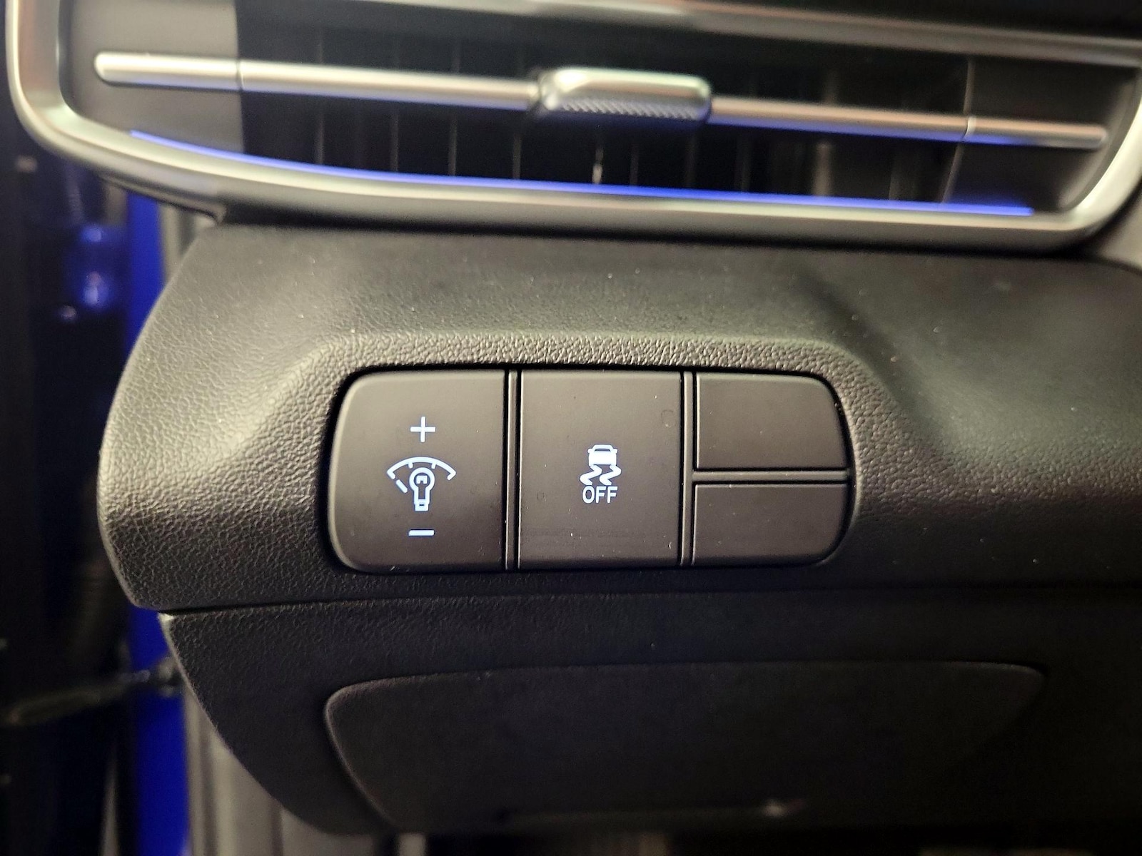 2024 Hyundai Elantra SEL - Photo 14