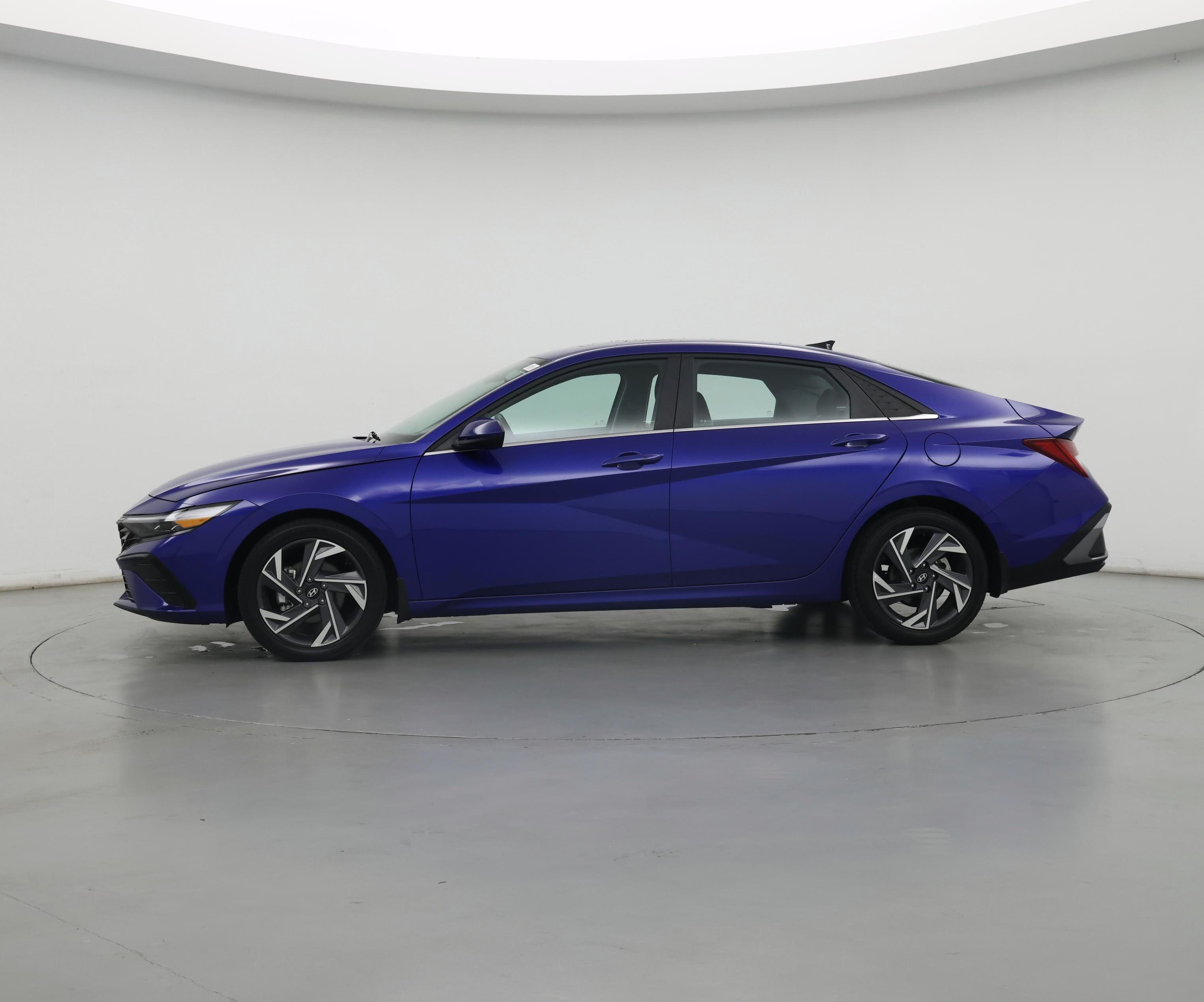 Thumbnail: 2024 Hyundai Elantra - 3