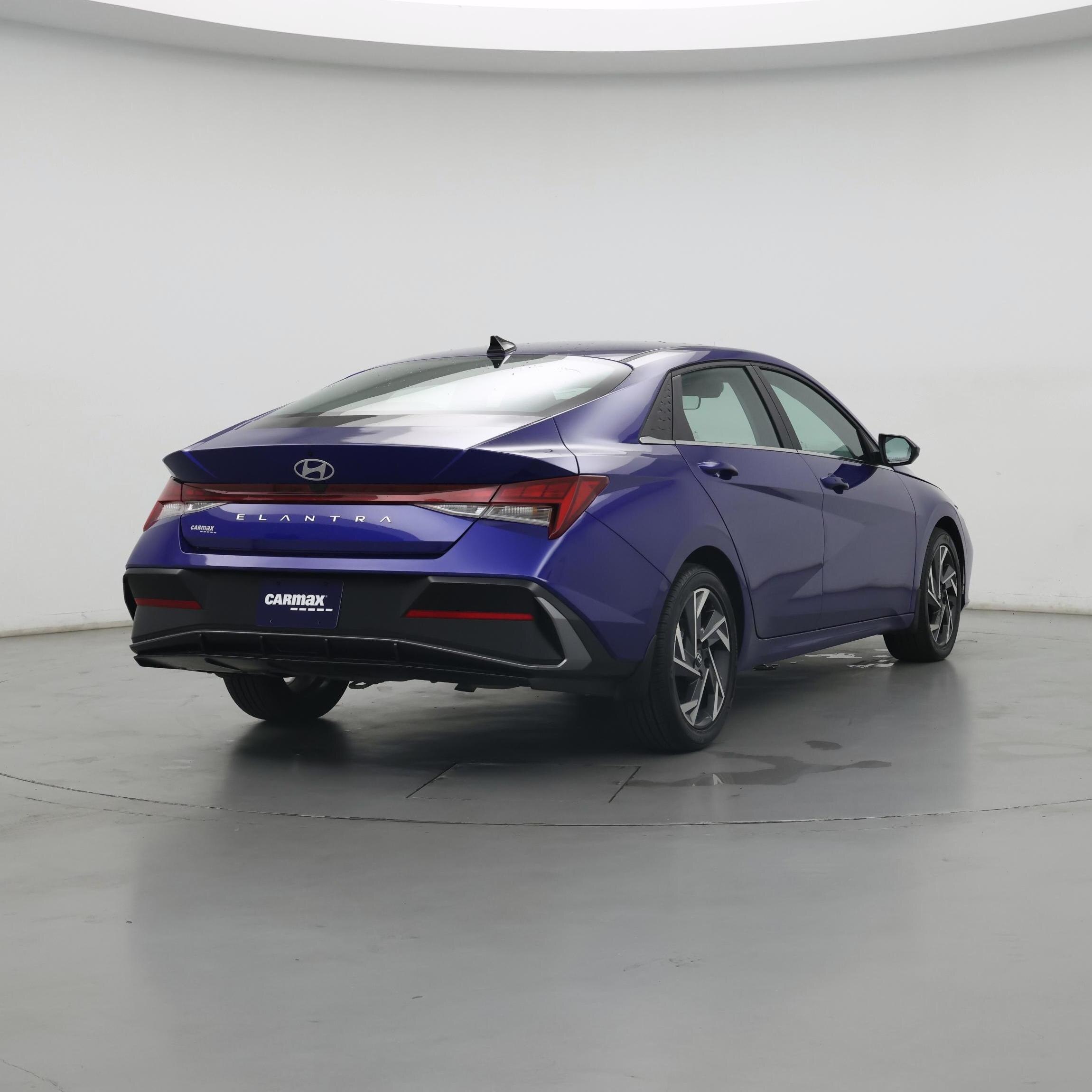 Thumbnail: 2024 Hyundai Elantra - 8