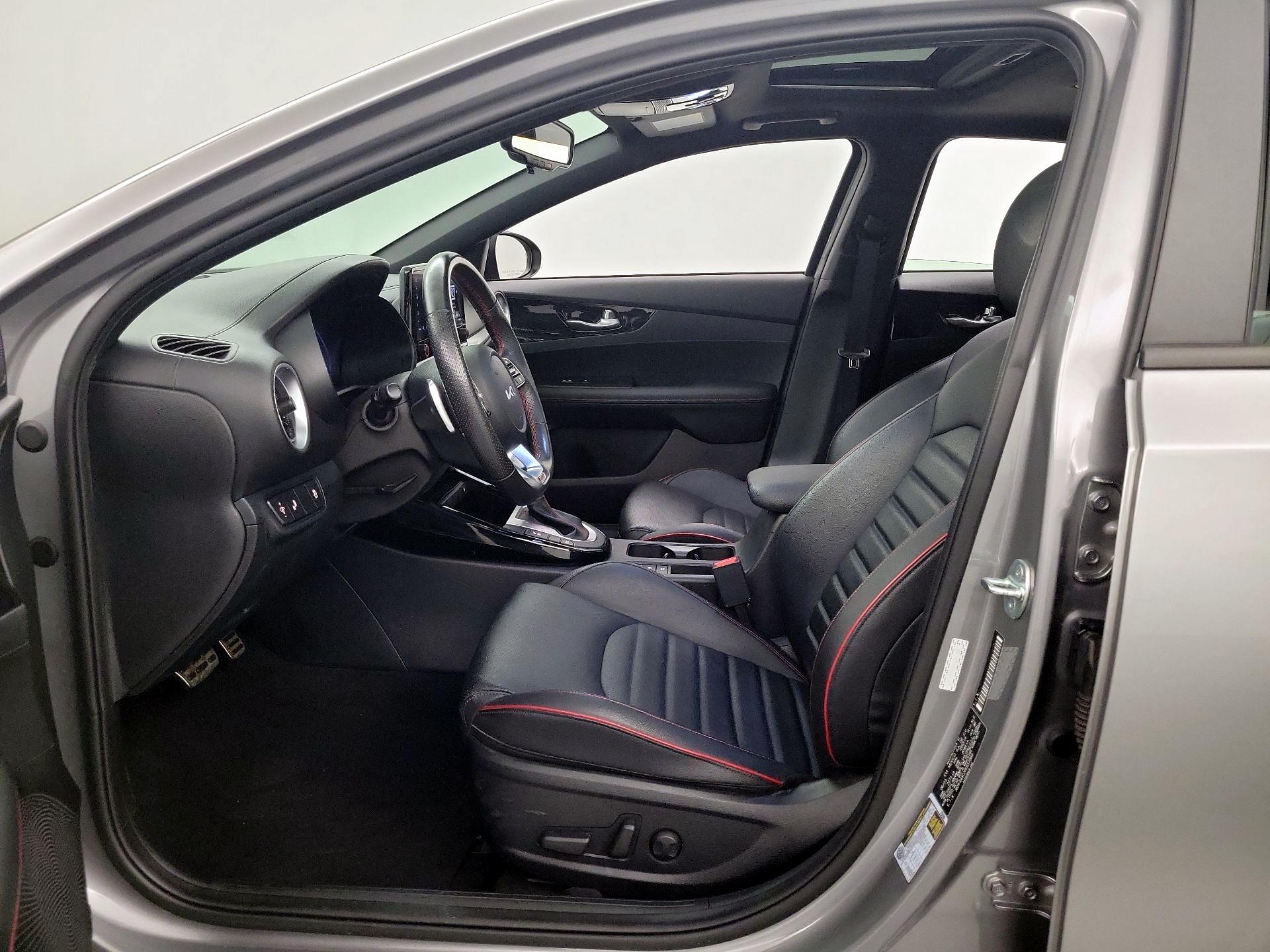 Thumbnail: 2023 Kia Forte - 11